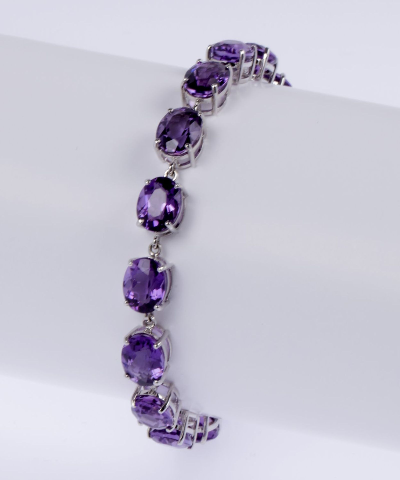 Amethyst-Armband Weißgold 375.