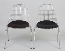 Ein Paar Wire Chairs DRX Verchromtes