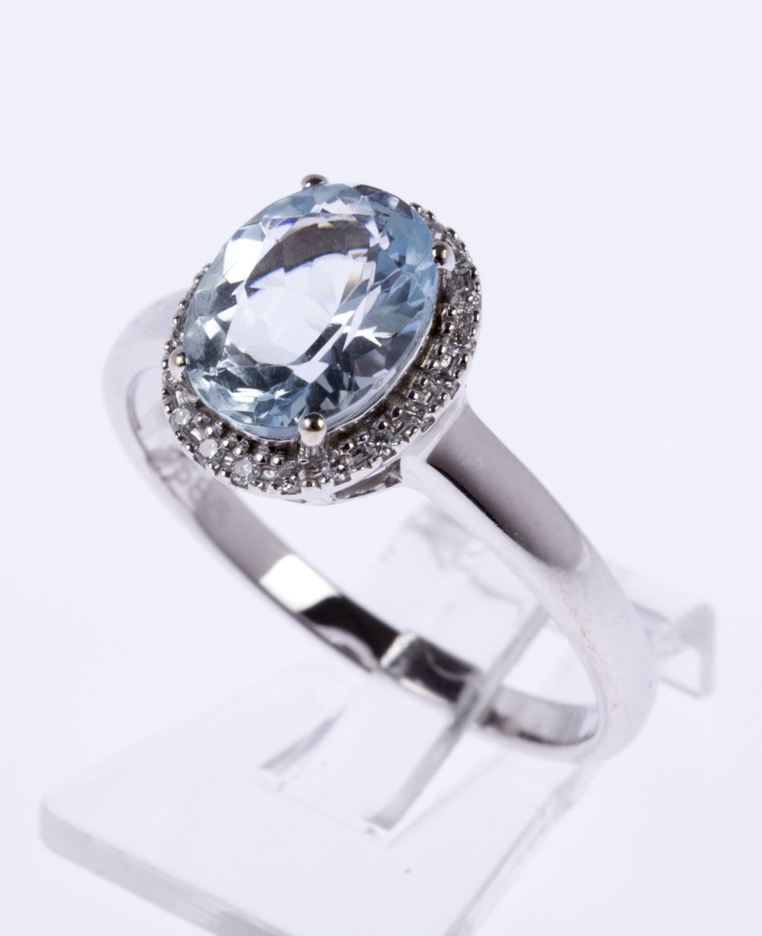 Aquamarin-Diamant-Ring Weißgold 585.