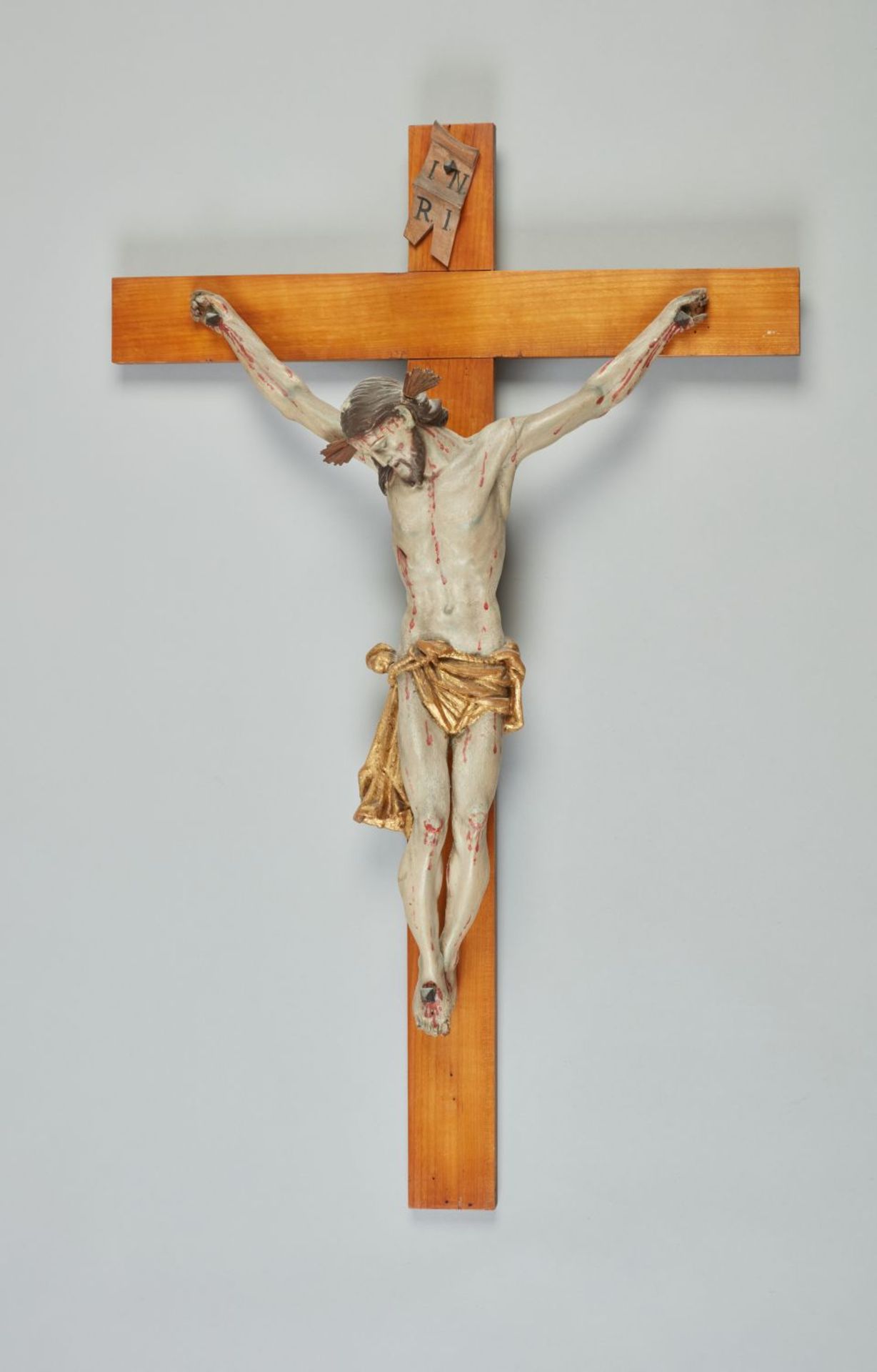 Christus am Kreuz Holz, geschnitzt.