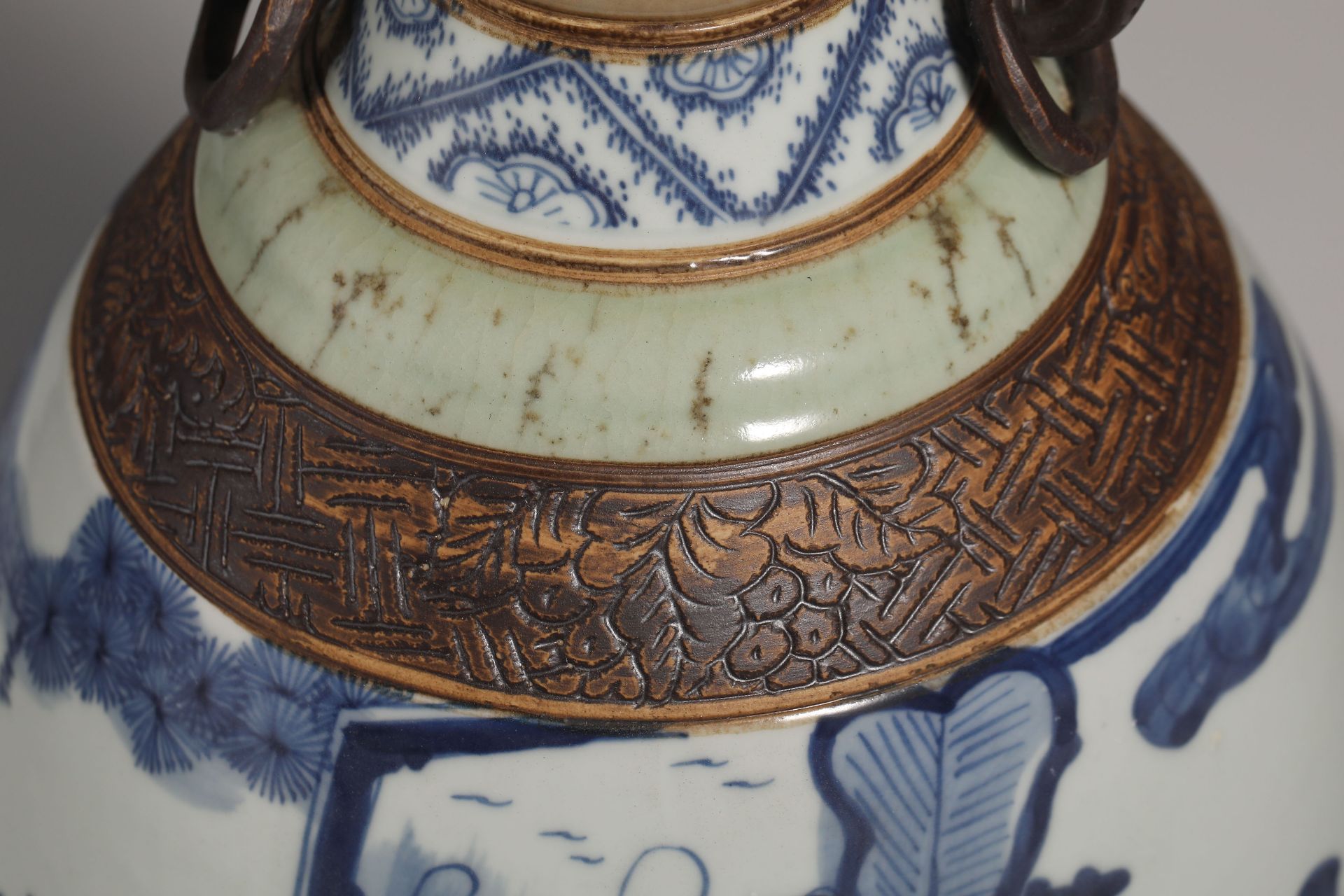 18th Century Blue and White Porcelain Vase - Image 3 of 14