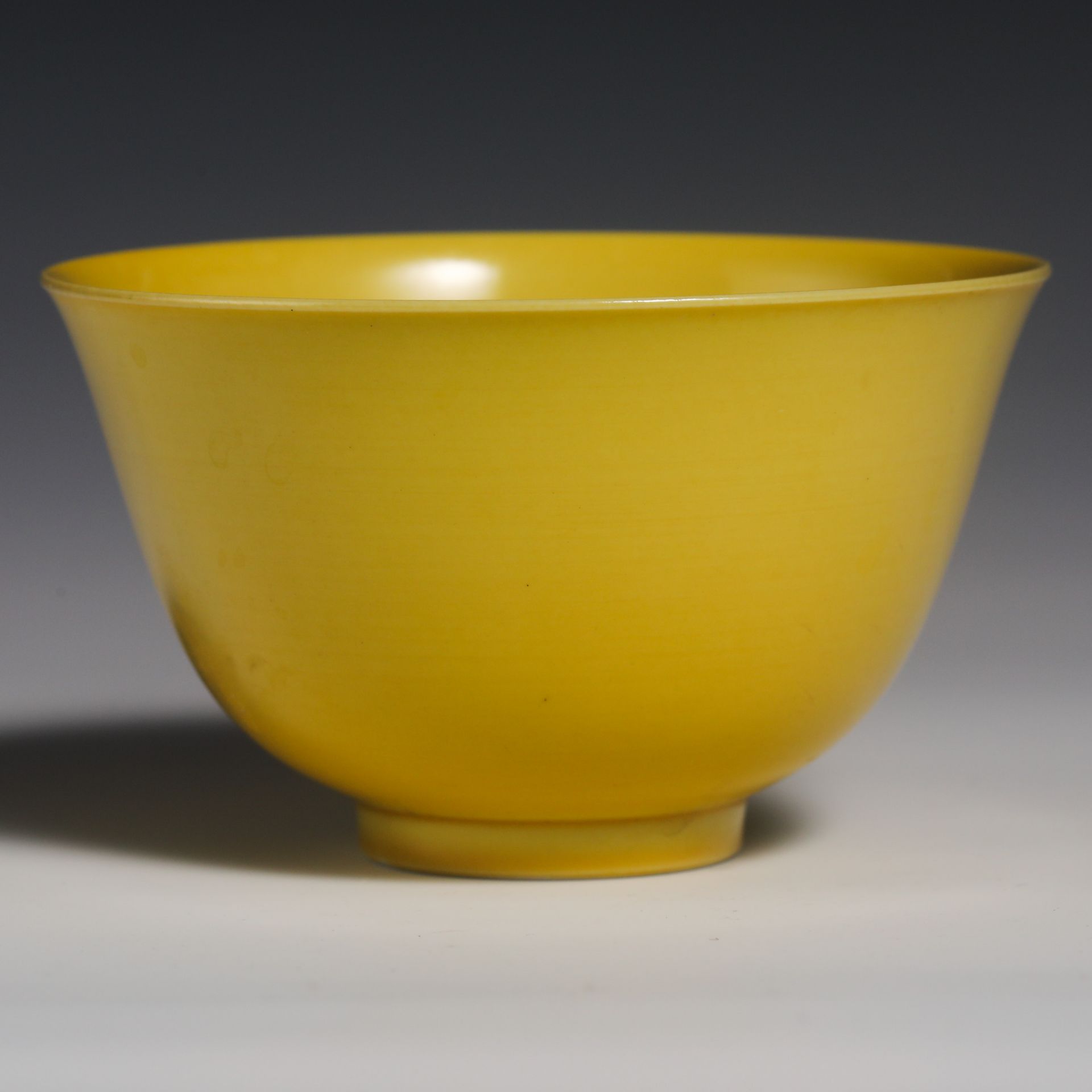 18th Century Yellow-Glazed Tea Cup - Bild 4 aus 7