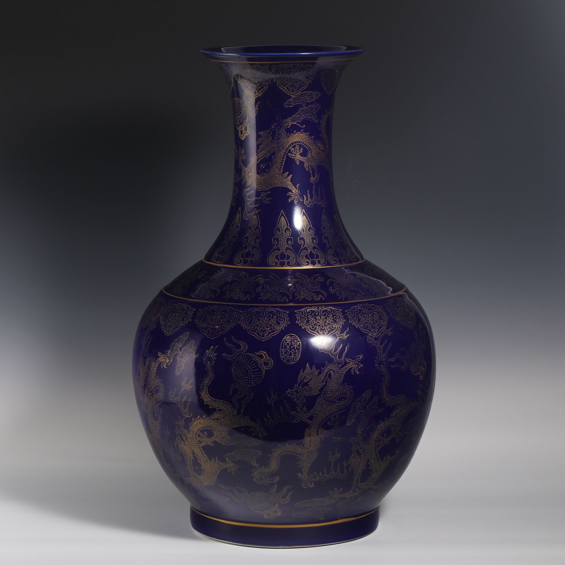 19th Century Ji Blue Glazed Vase - Image 5 of 10