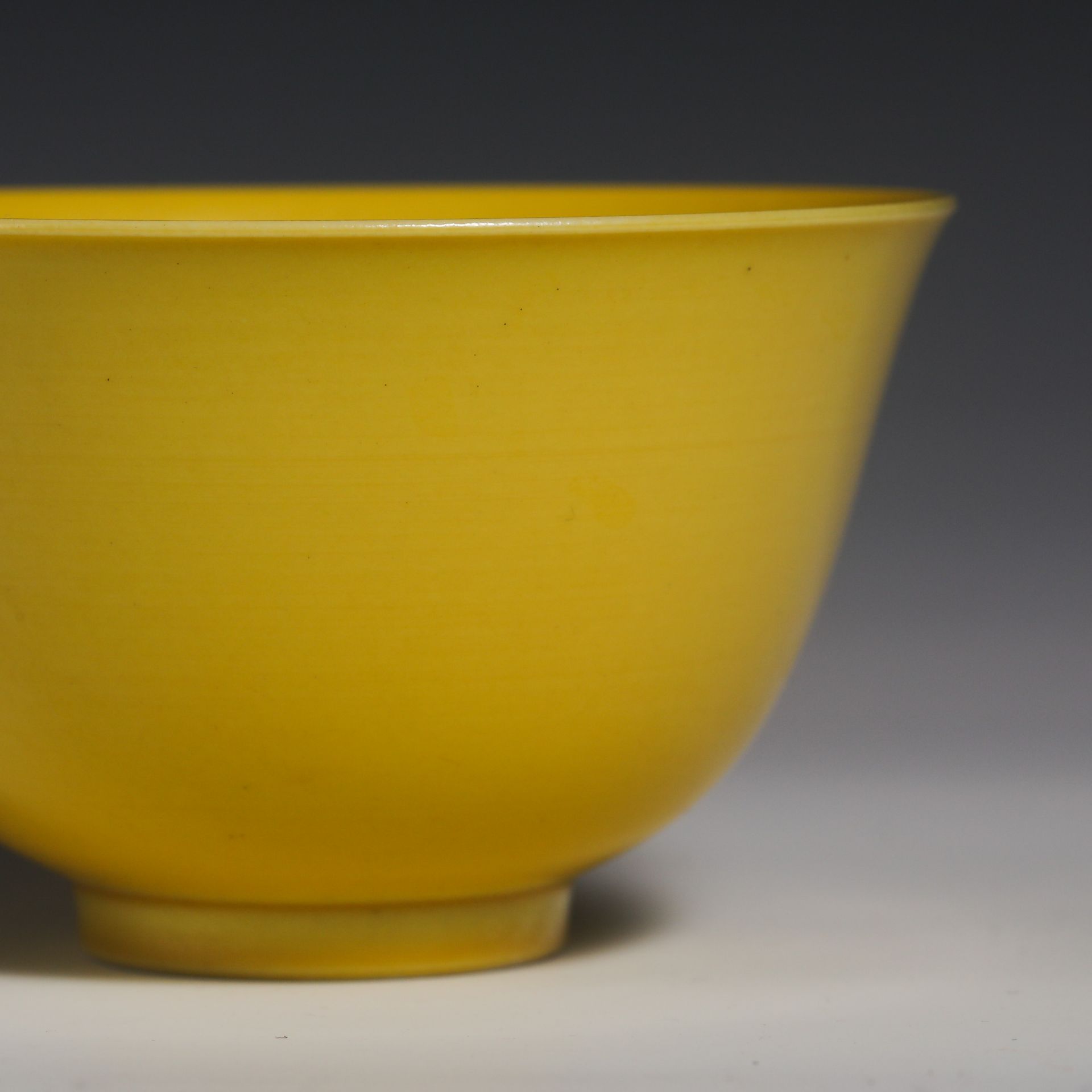 18th Century Yellow-Glazed Tea Cup - Bild 5 aus 7