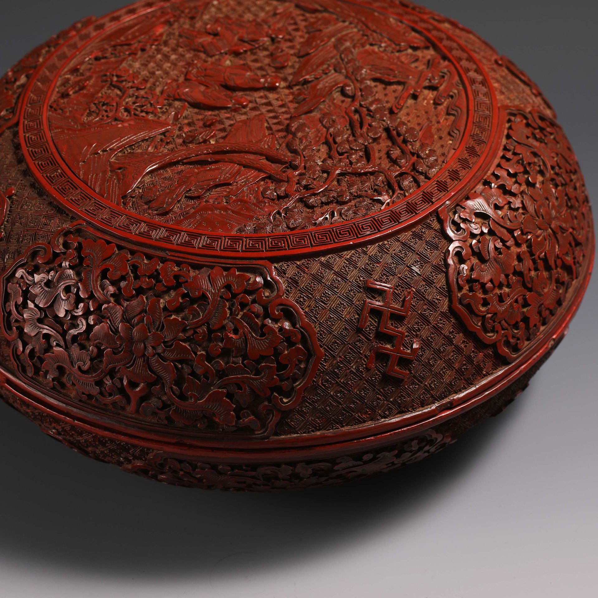 17th Century Red-Tipped Box - Image 8 of 10