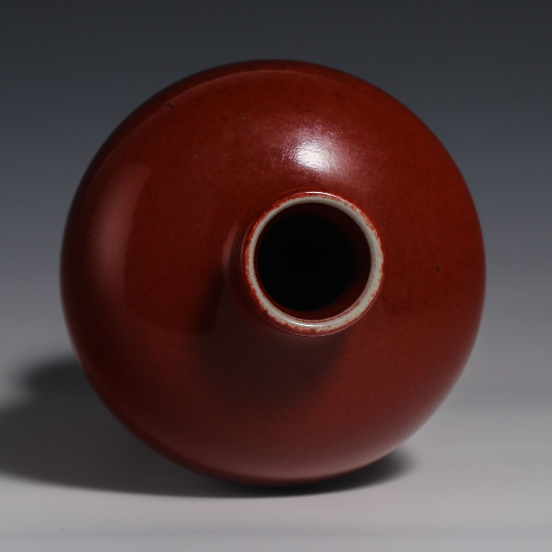 18th Century Jun Red-Glazed Plum Vase - Bild 5 aus 8