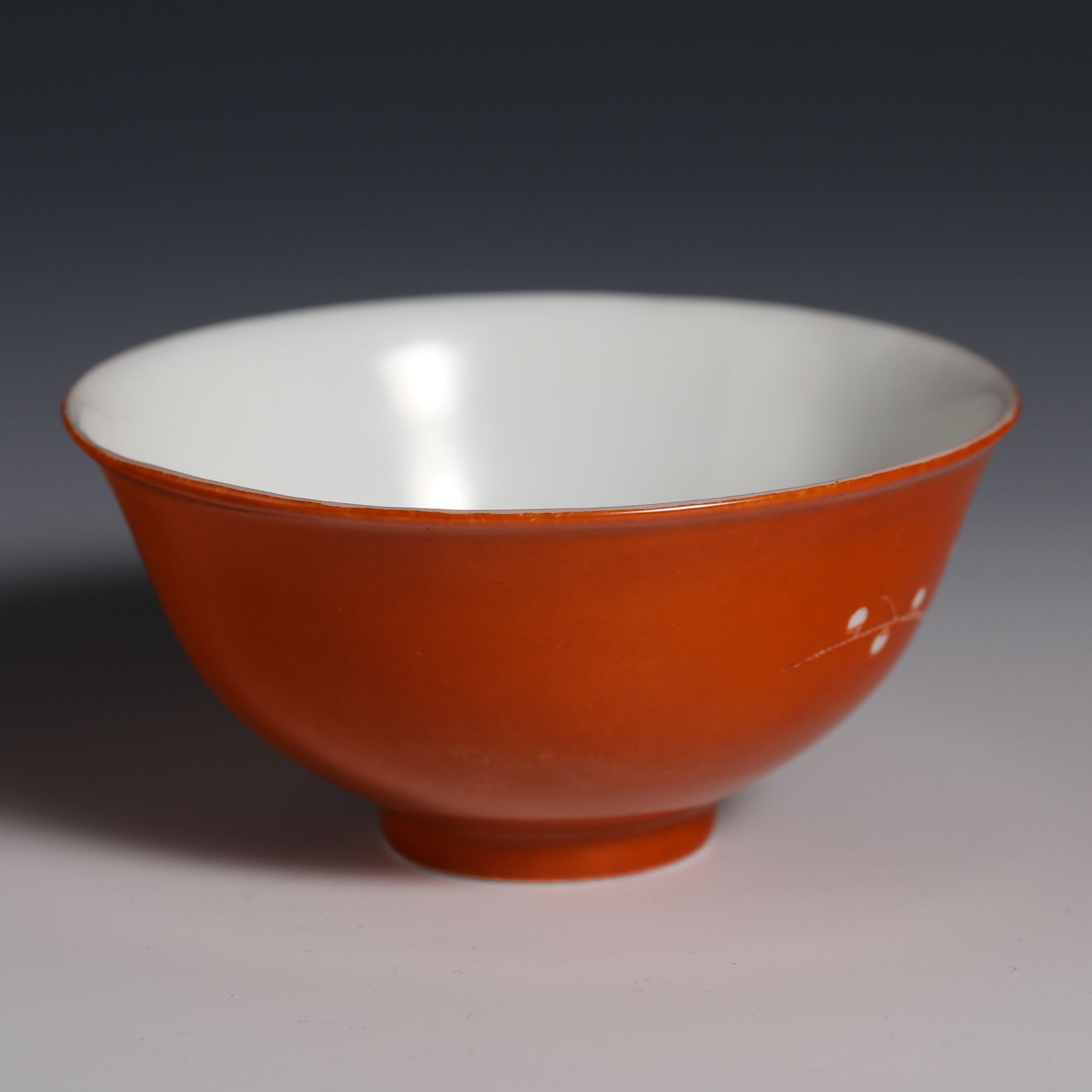 19th Century Coral Red Ground Ice Plum Bowl - Image 4 of 7