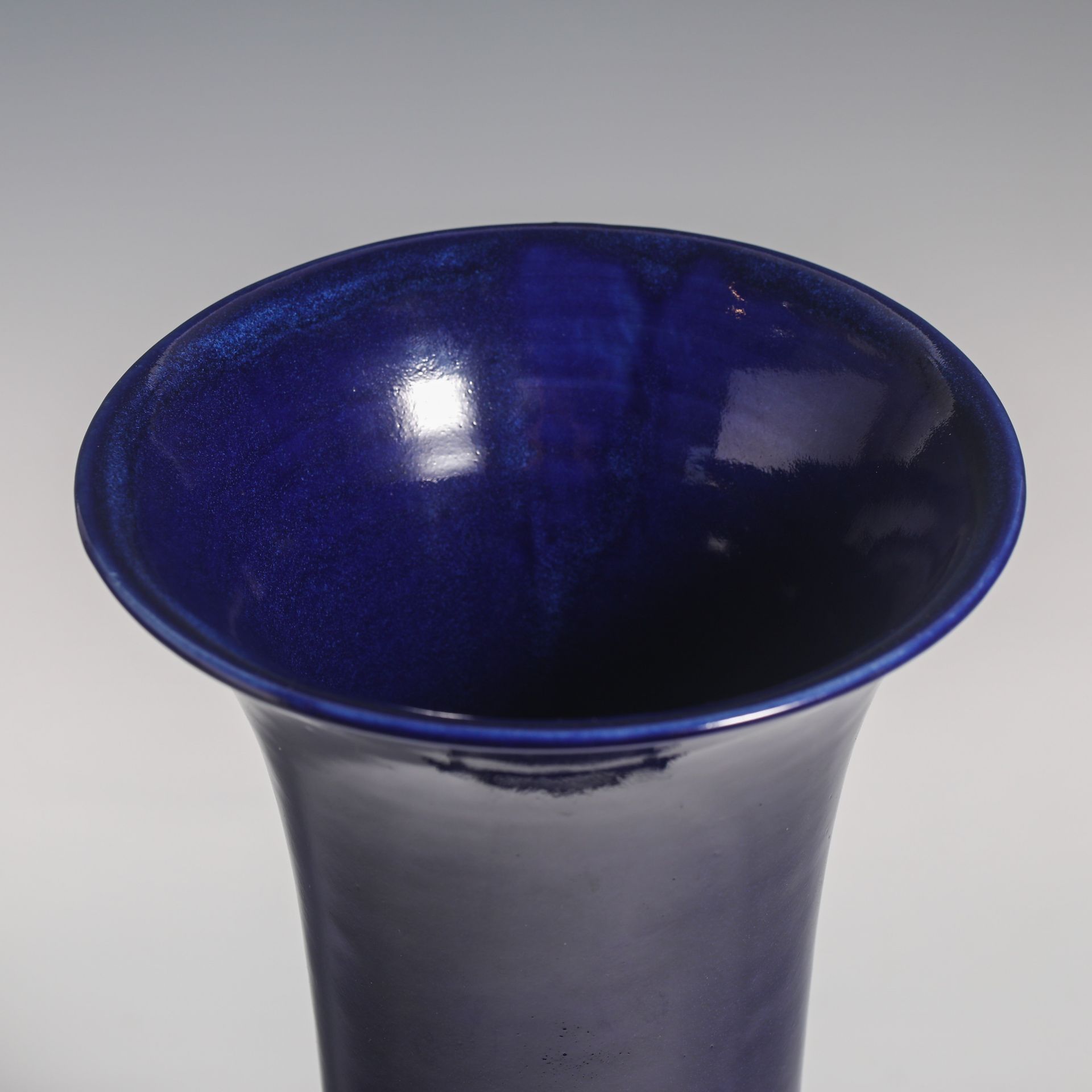 18th Century Blue-Glazed Goblet - Image 5 of 8