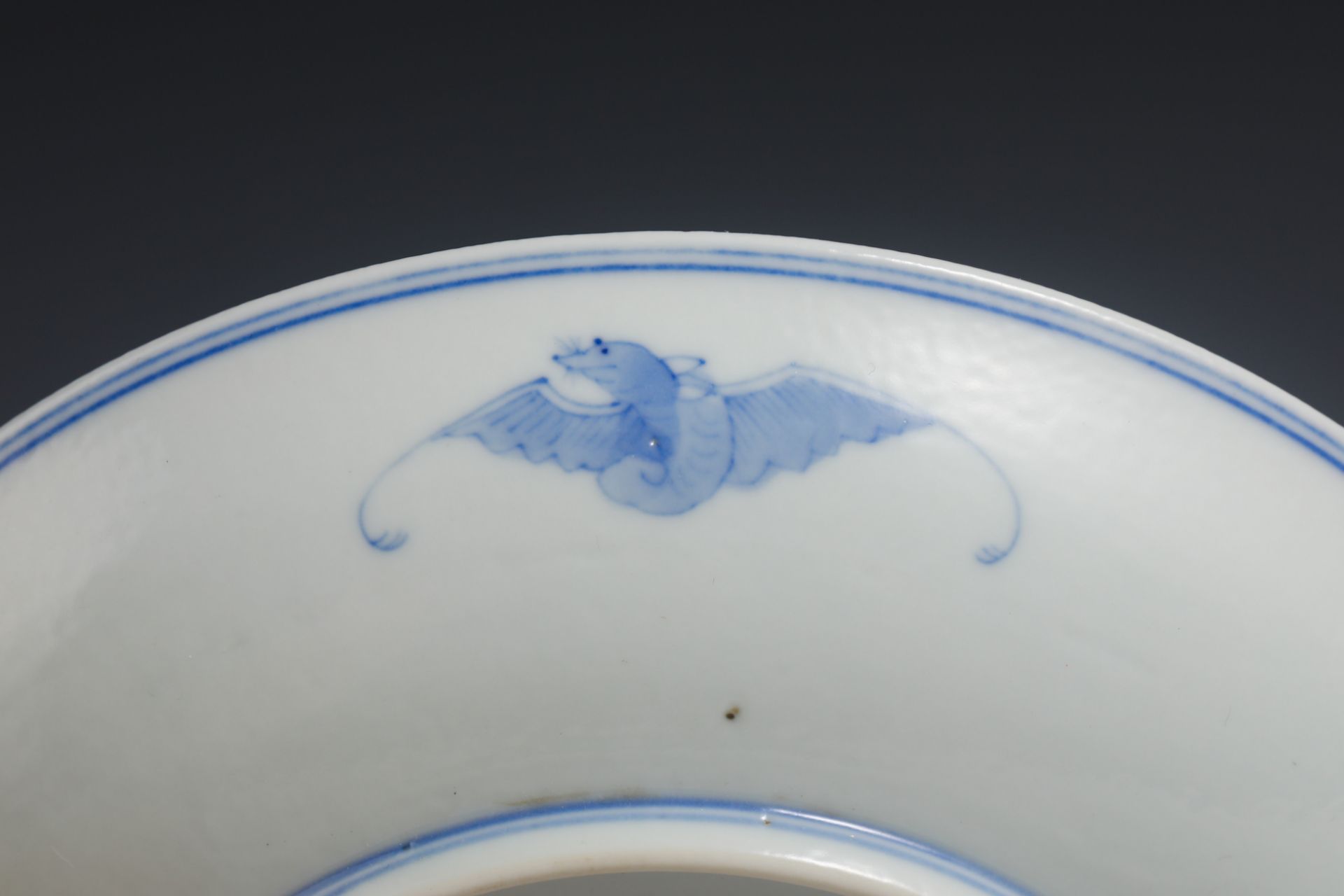 18th Century Blue and White Lotus Plate - Bild 7 aus 8
