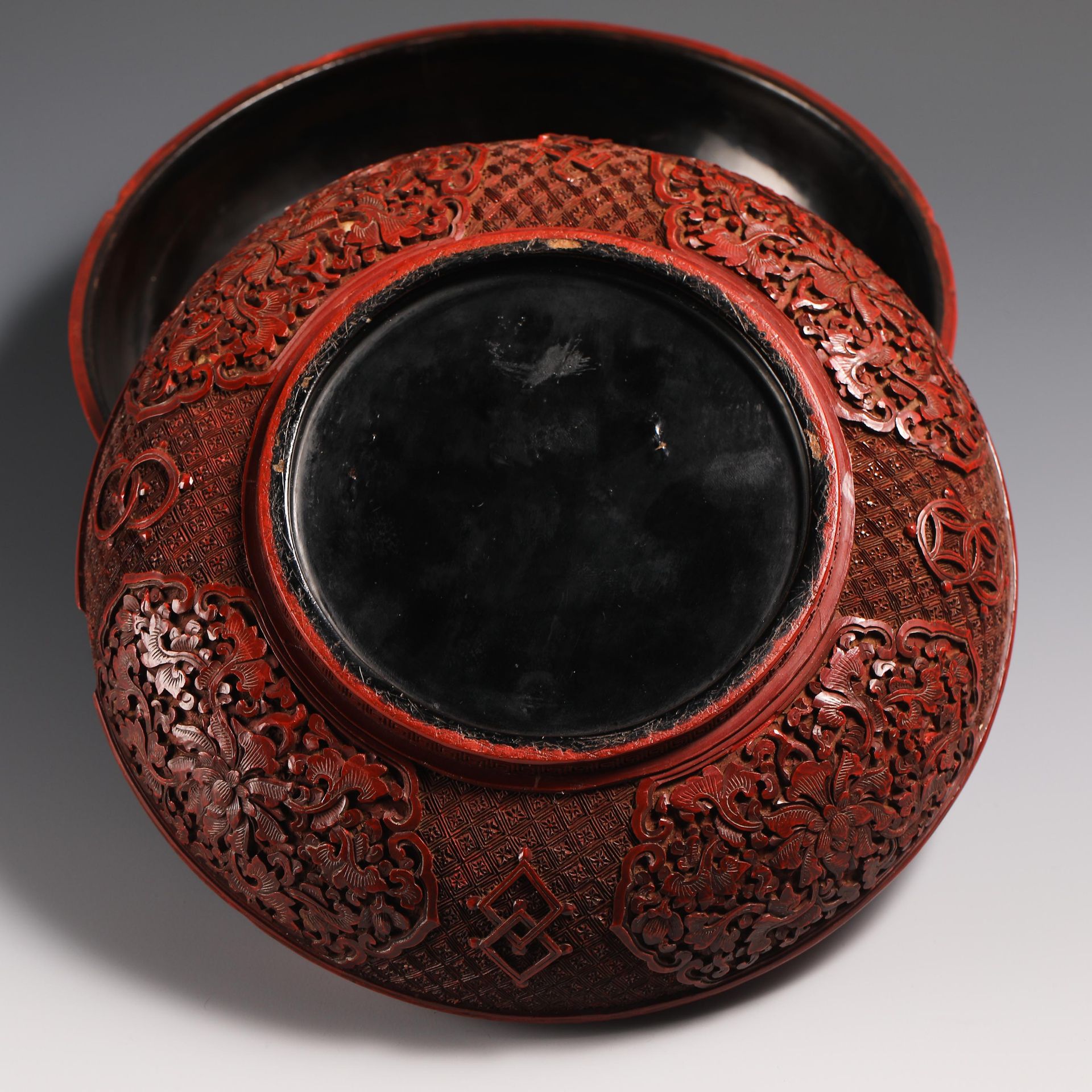 17th Century Red-Tipped Box - Image 9 of 10