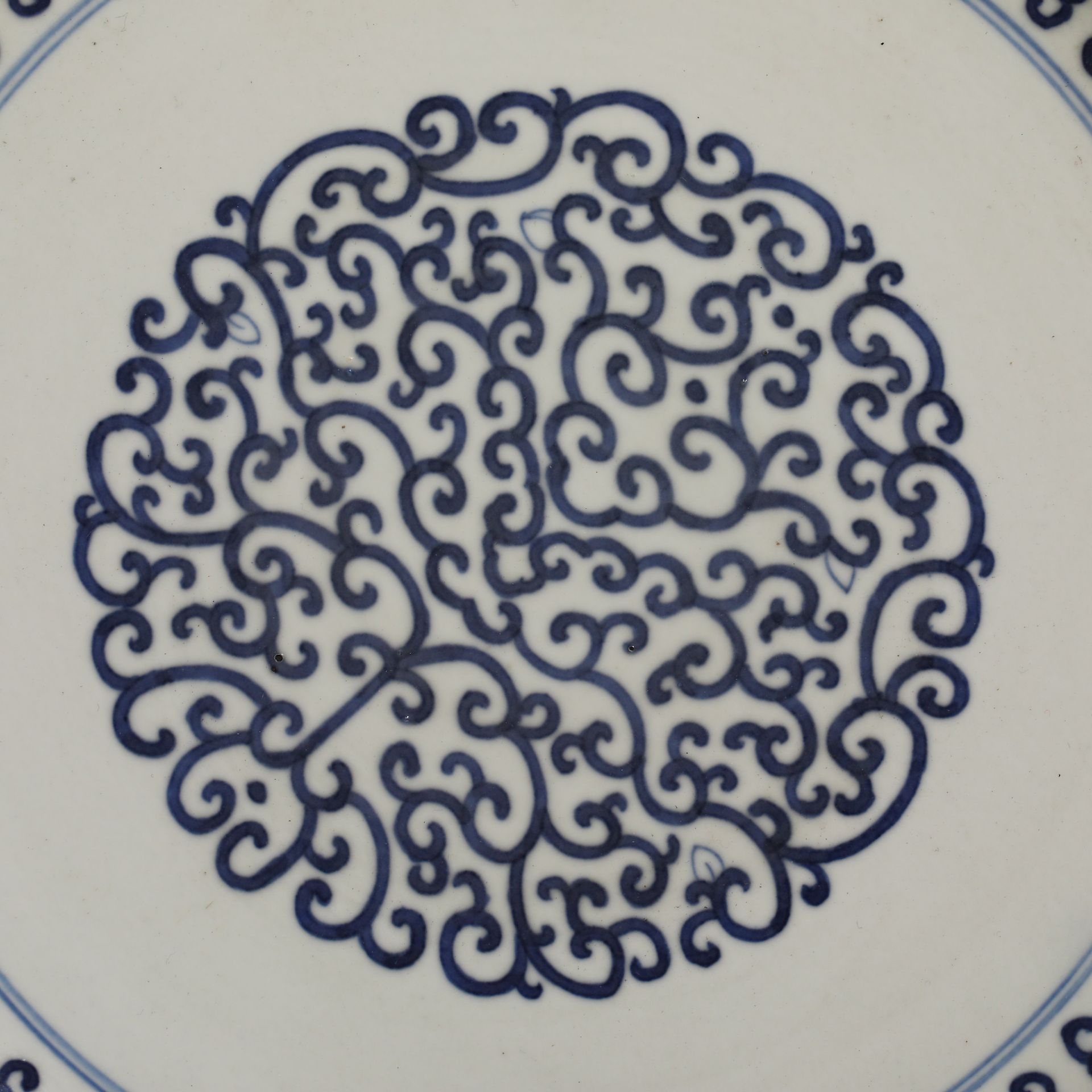 18th Century Blue and White Plate - Image 2 of 8