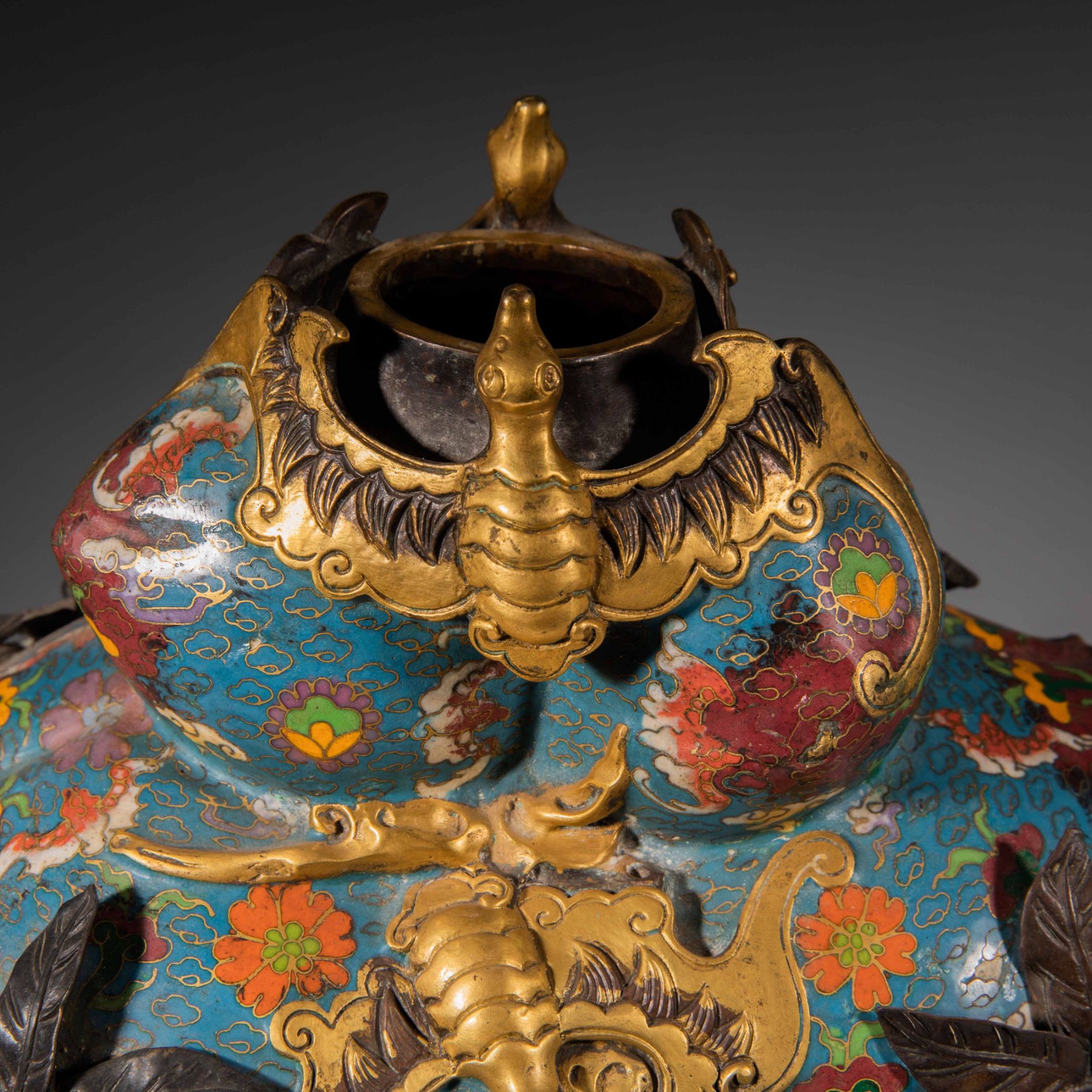 A Qianlong-marked Cloisonne Vase, Qing Dynasty, China - Image 5 of 12