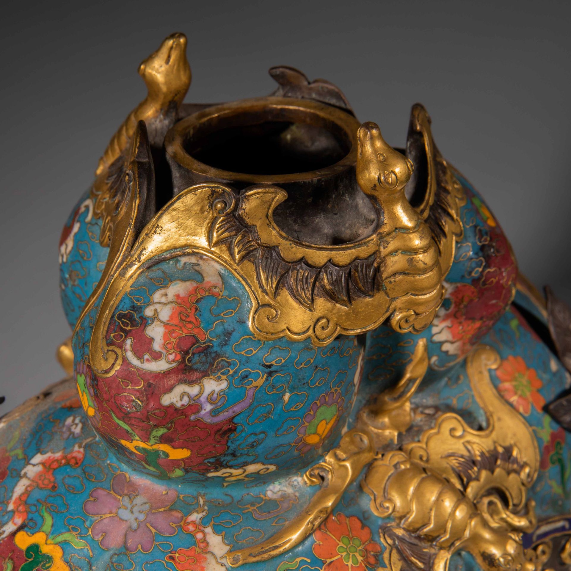 A Qianlong-marked Cloisonne Vase, Qing Dynasty, China - Image 9 of 12