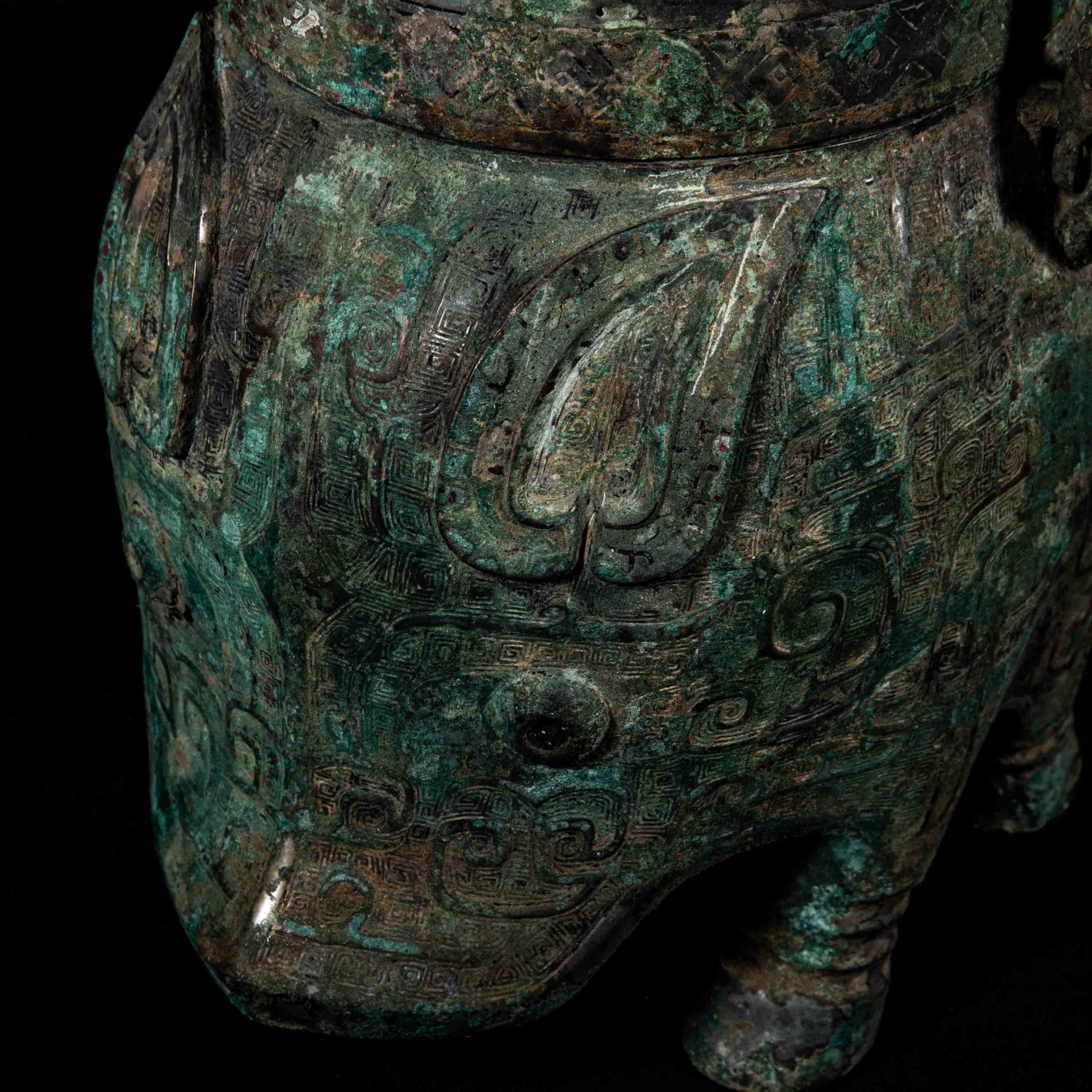 Chinese Western Zhou Dynasty bronze pig head beam pot - Image 6 of 12