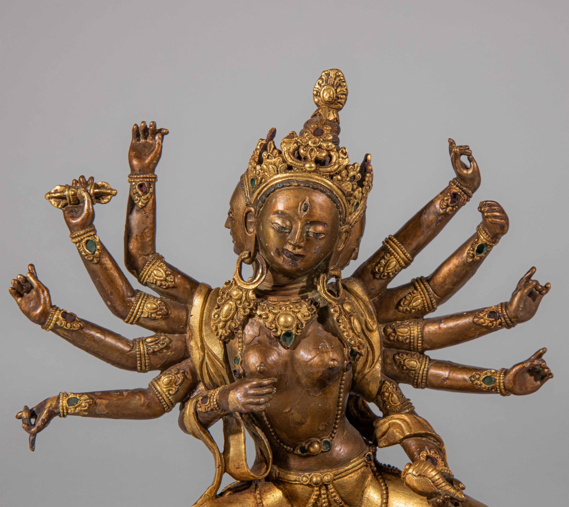 A Gilt Bronze Statue of Guanyin with Ten Arms, Qing Dynasty, China - Image 3 of 11