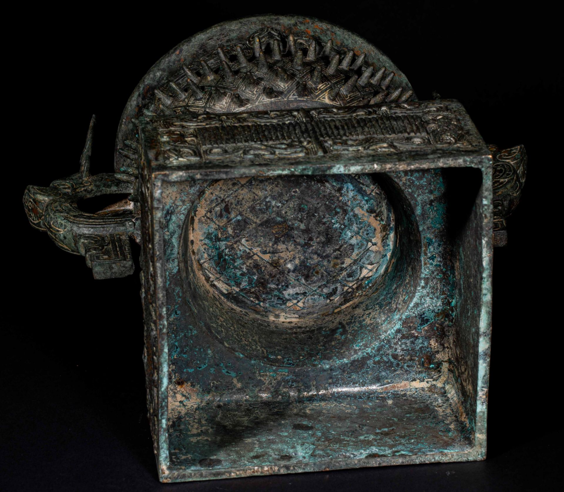 Bronze Guipen, Western Zhou Dynasty, China - Image 9 of 10