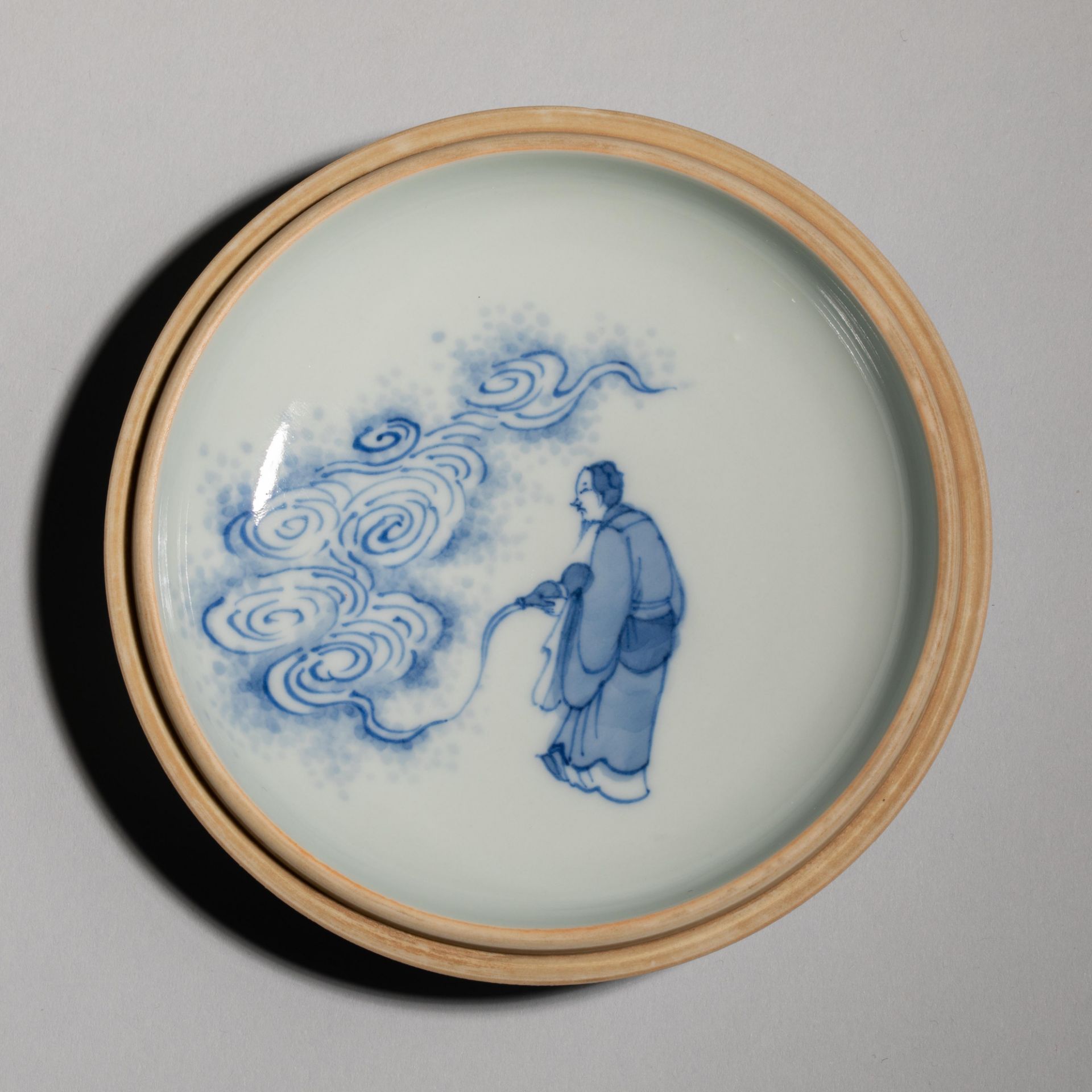 Qing Dynasty, China, Kangxi period, Chenghua style blue and white ink pad box - Image 4 of 9