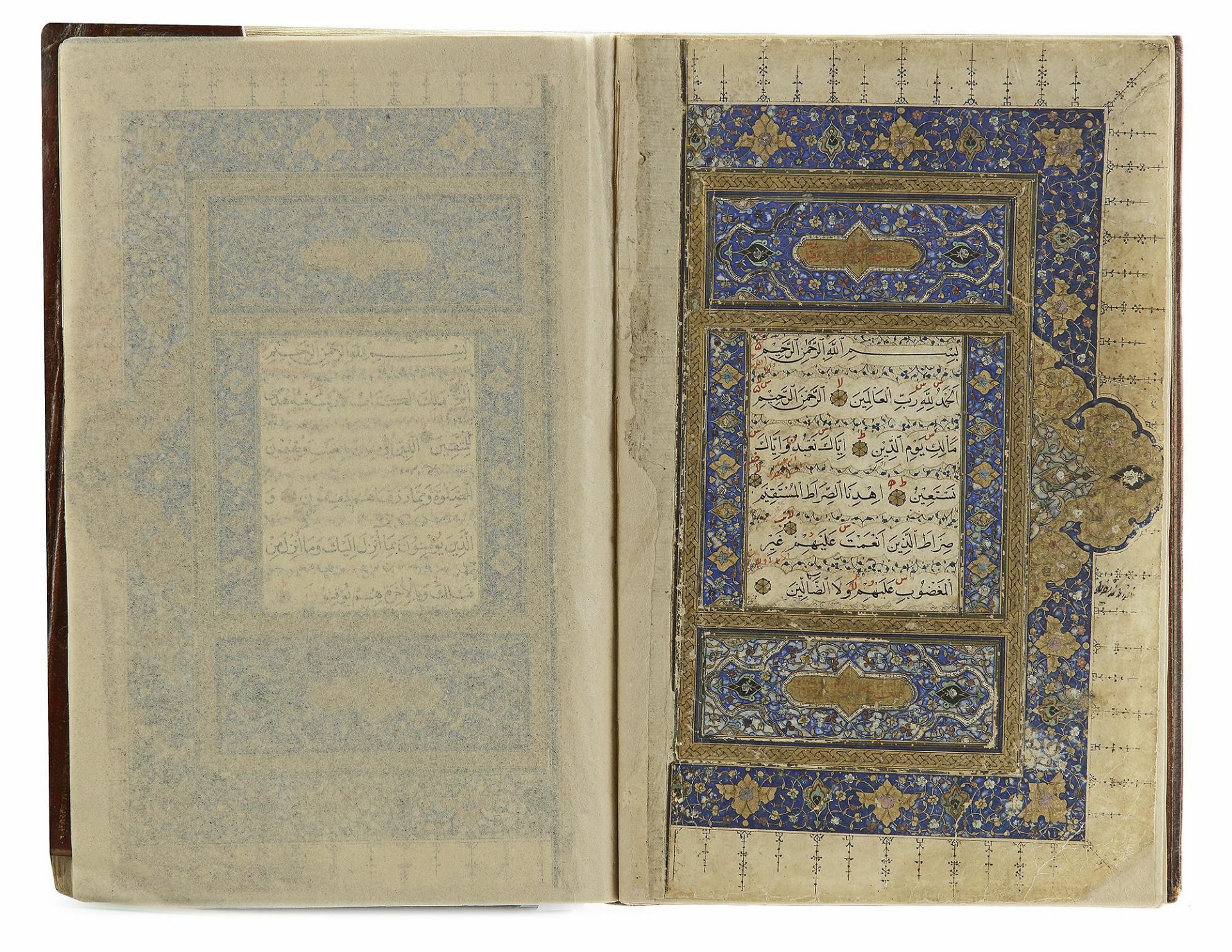 A HIGHLY ILLUMINATED QURAN BY THE MASTER CALLIGRAPHER DOST MUHAMMAD BUKHARI, 16TH CENTURY - Bild 11 aus 14