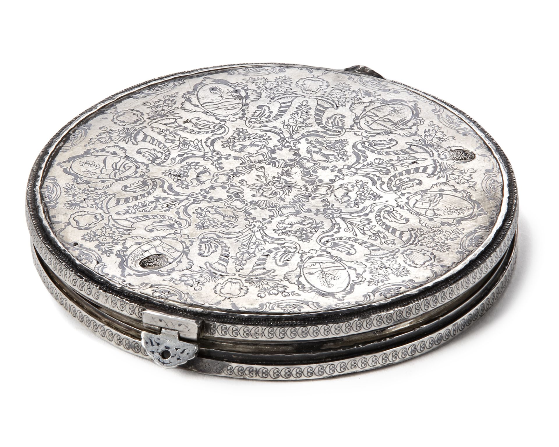 A SILVER PORTABLE FOLDABLE OTTOMAN QIBLA FINDER WITH COMPASS AND DOUBLE SUNDIAL, 19TH CENTURY - Image 2 of 7