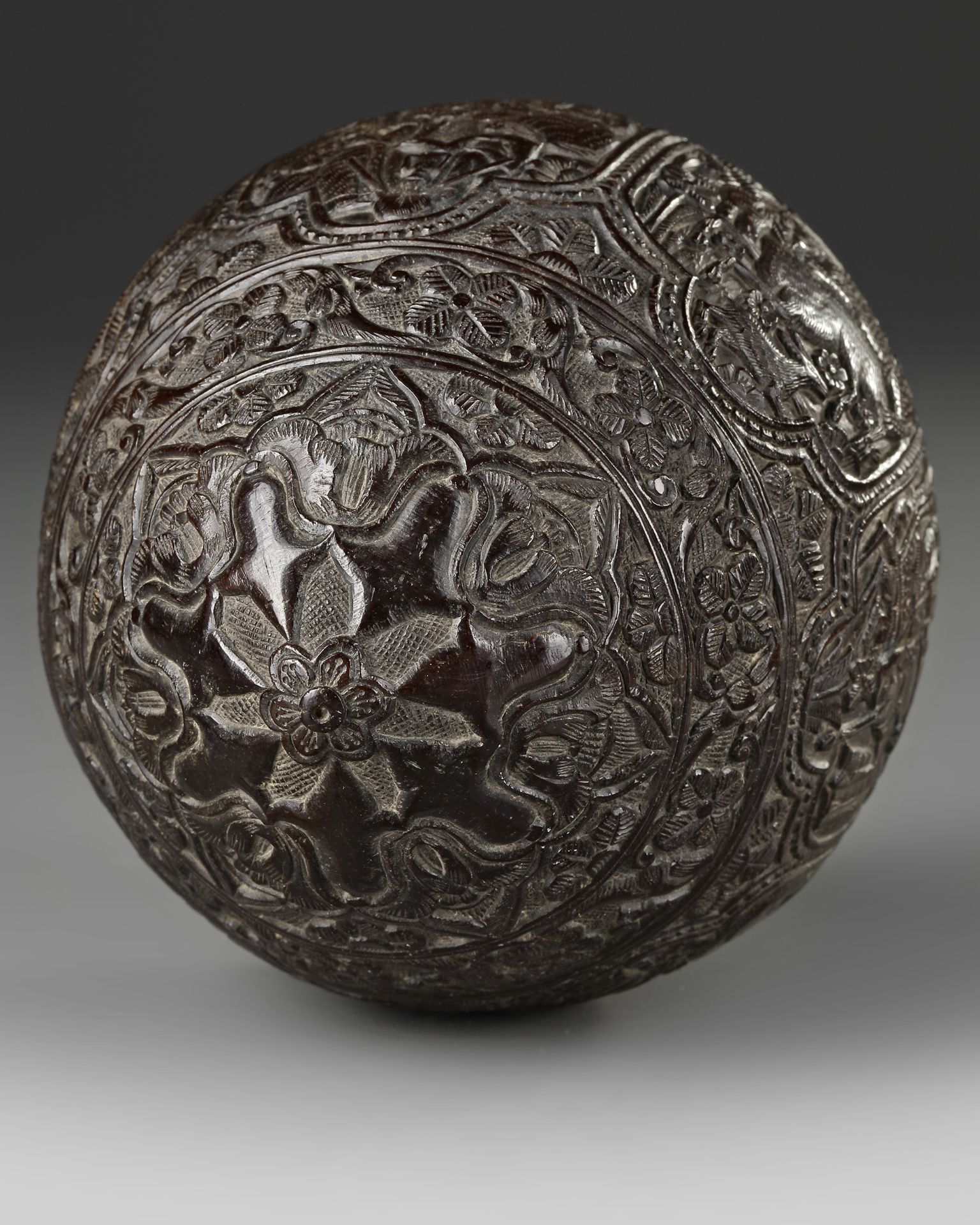 A QAJAR CARVED COCONUT HUQQA BASE, PERSIA, EARLY 19TH CENTURY - Image 6 of 9