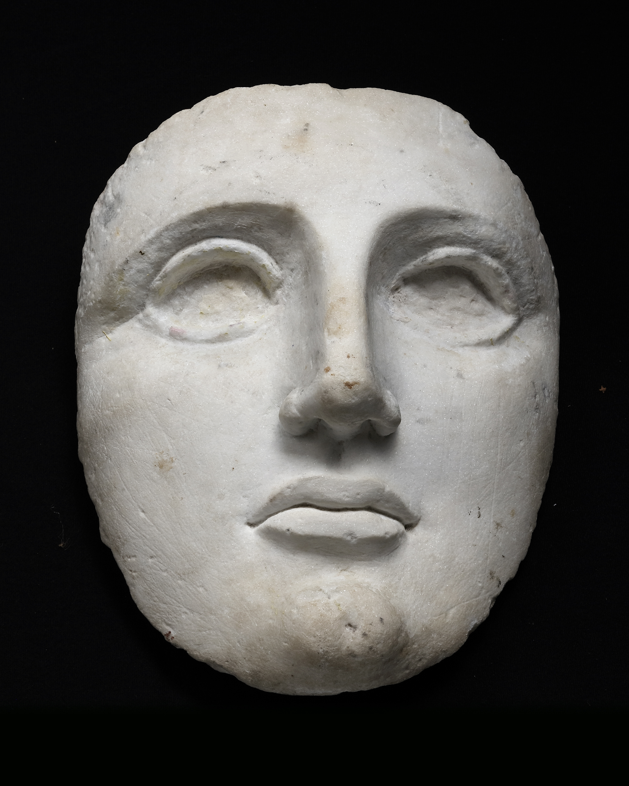 A HELLENISTIC MARBLE FEMALE MASK, EGYPT, 3RD-1ST CENTURY B.C. - Image 6 of 7