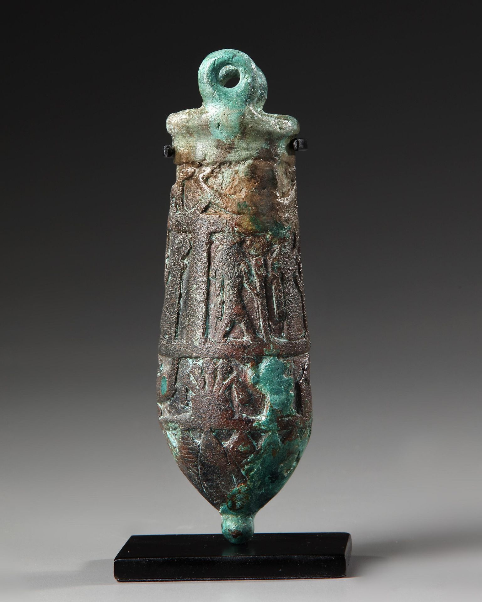 AN EGYPTIAN BRONZE SITULA, PTOLEMAIC PERIOD, CIRCA 304-30 B.C. - Image 4 of 4