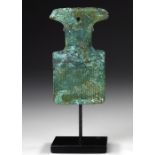 AN AMLASH BRONZE PLANK-SHAPED IDOL, CIRCA 12TH-8TH CENTURY B.C.