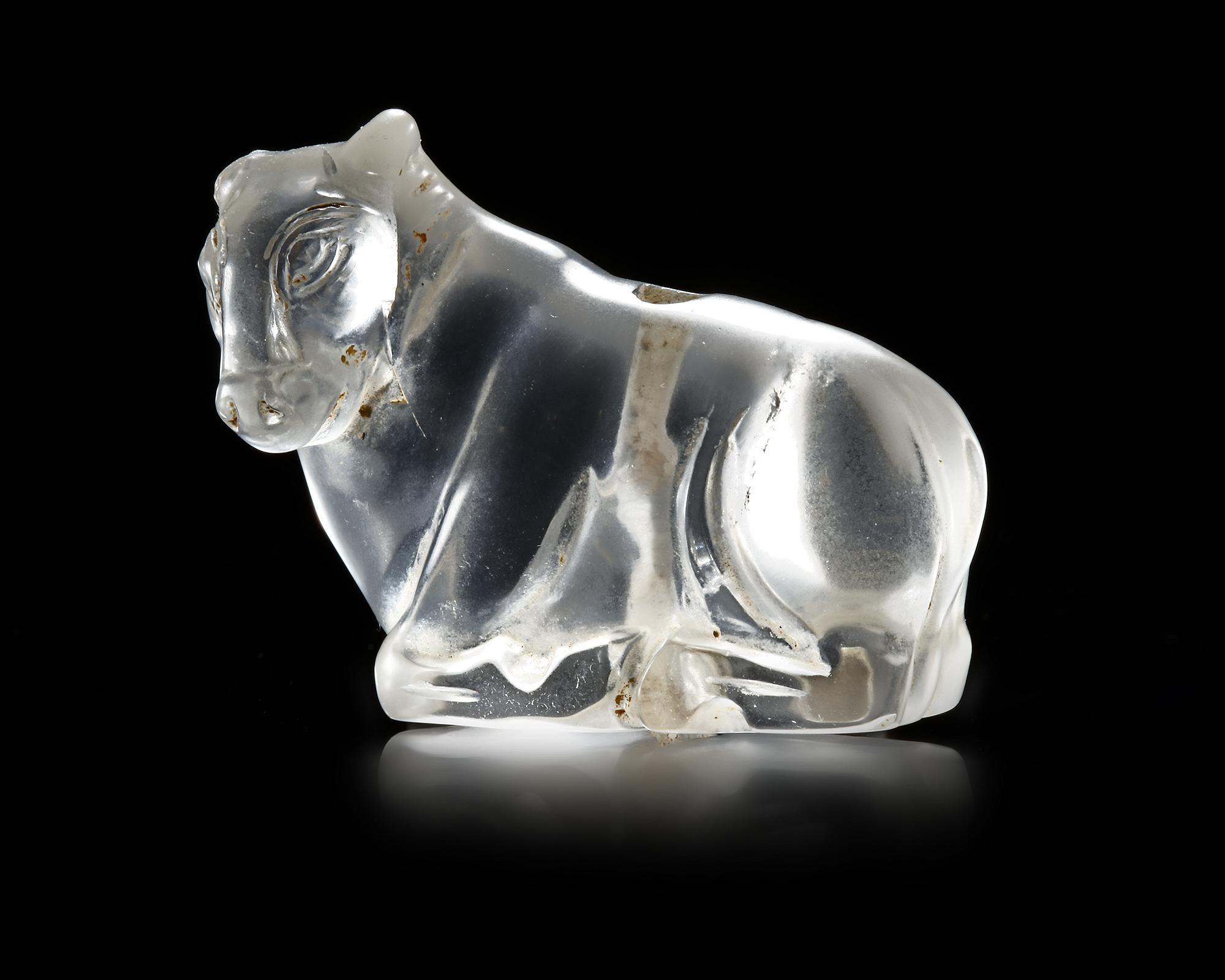 A WESTERN ASIATIC ROCK CRYSTAL RECLINING BULL, CIRCA 2ND CENTURY B.C. - Image 4 of 4