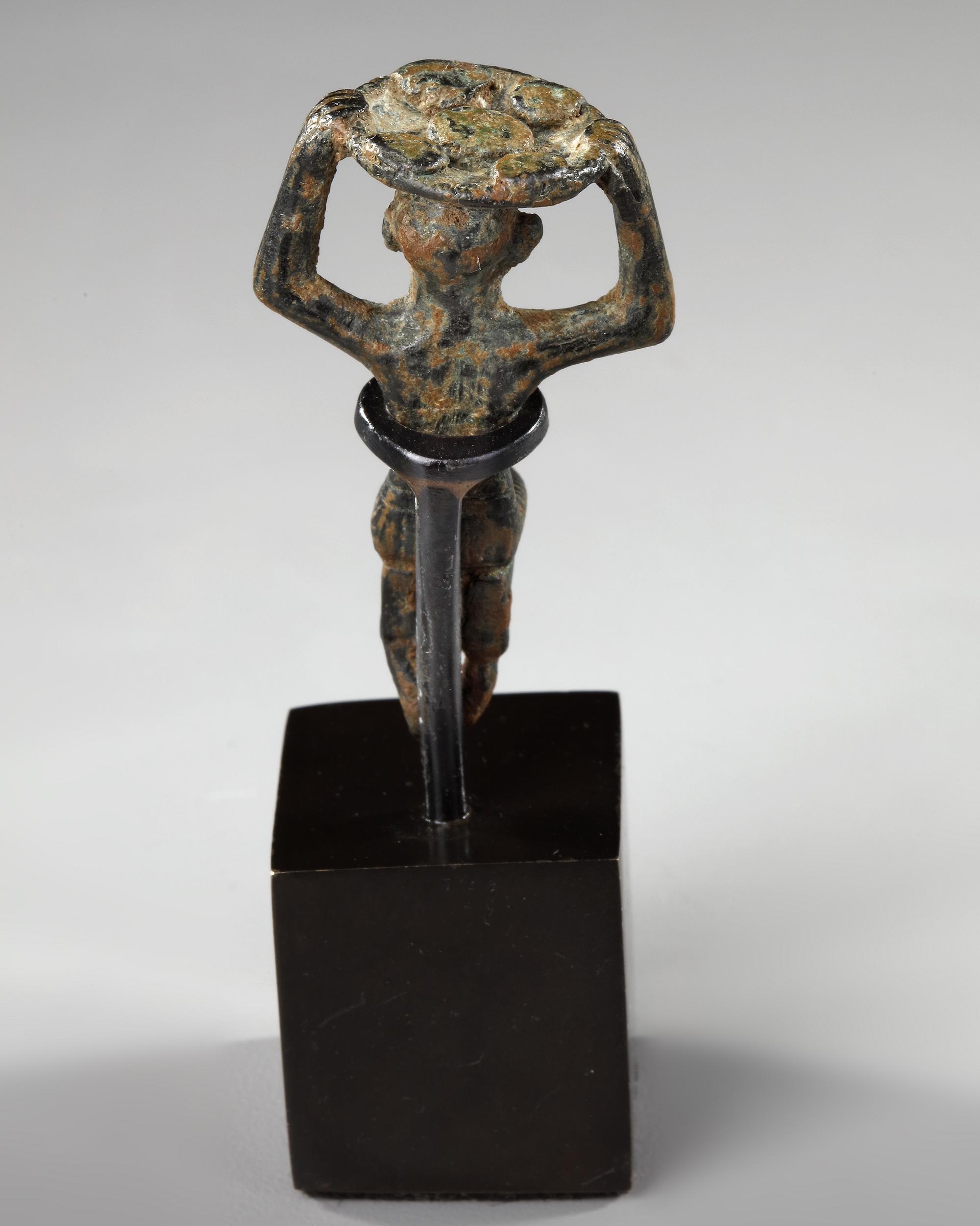 A WESTERN ASIATIC PROTO-ELAMITE STATUETTE, CIRCA 3100-2700 B.C. - Image 3 of 5