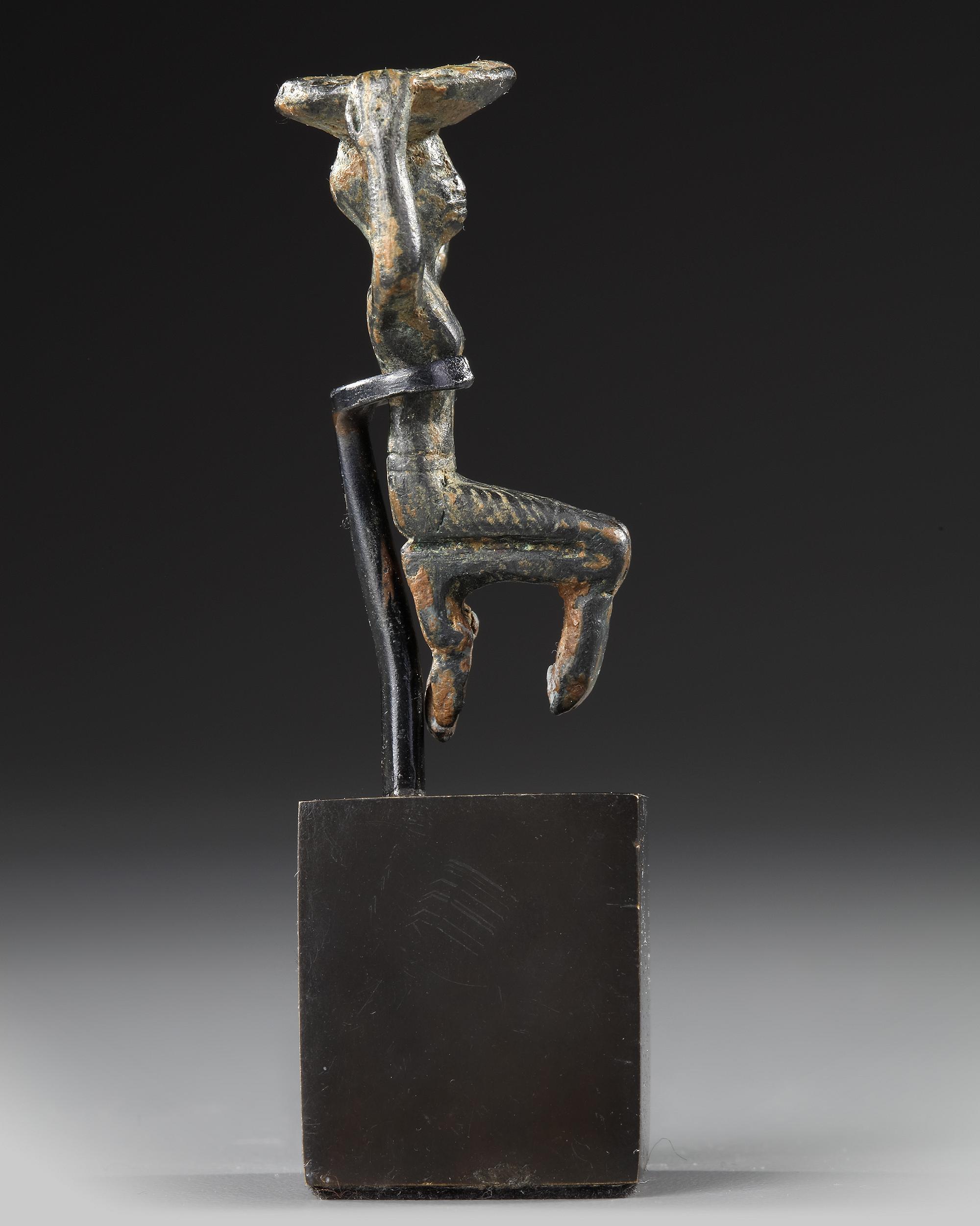 A WESTERN ASIATIC PROTO-ELAMITE STATUETTE, CIRCA 3100-2700 B.C. - Image 5 of 5