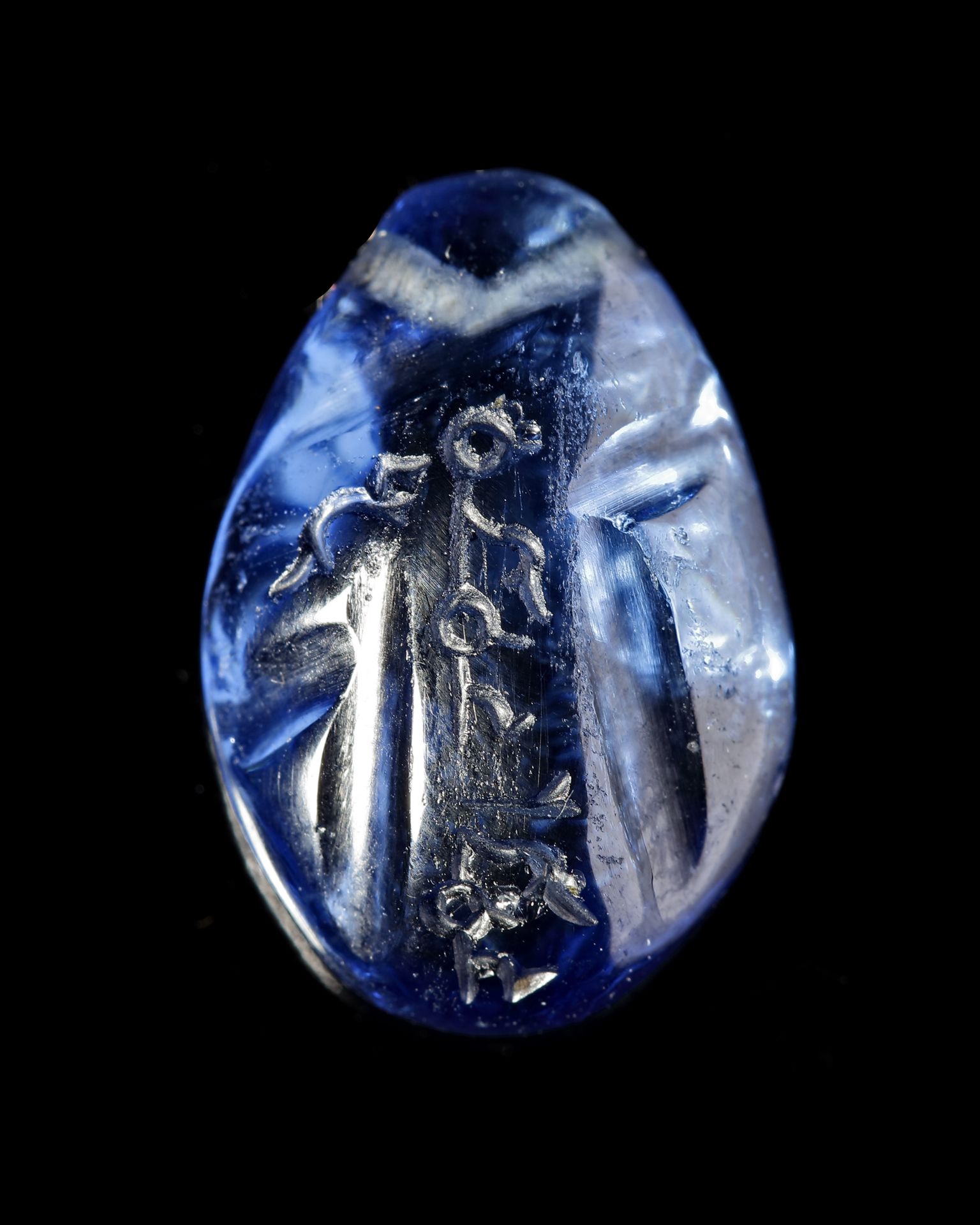 A SAPPHIRE WITH KUFIC INSCRIPTION, NEAR EAST, 9TH-10TH CENTURY - Image 3 of 3