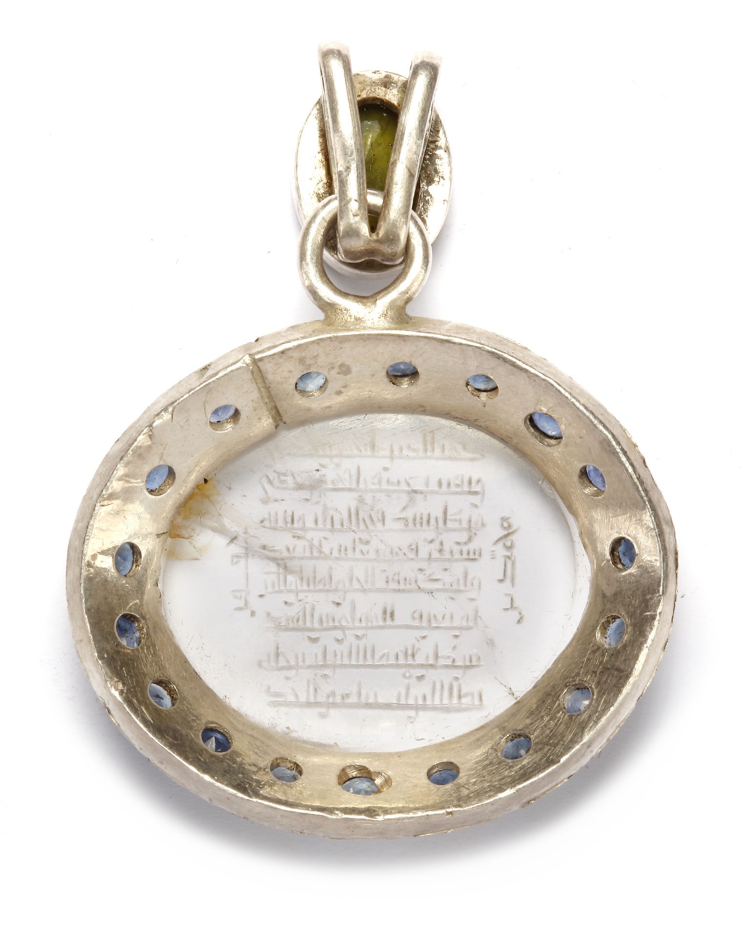 A CRYSTAL SILVER MOUNTED AND GEMSTONES- SET CARVED PENDANT, 4TH AH -11TH AD CENTURY - Image 3 of 7