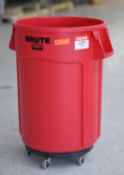 Uline 44 Gal. Brute Container w/Dolly