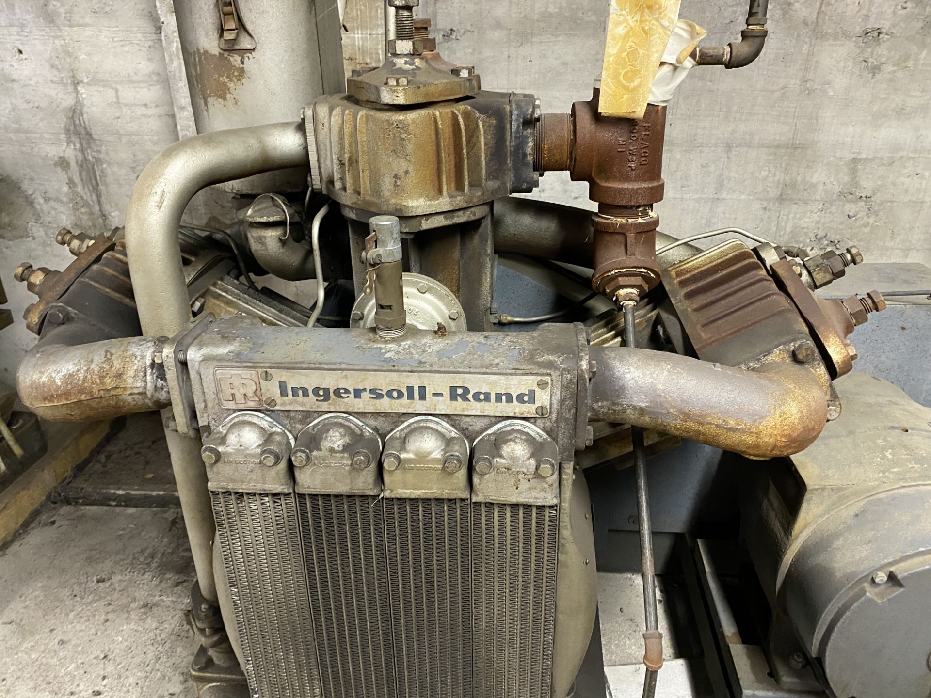 Large Ingersoll Rand Air Compressor - Image 4 of 6