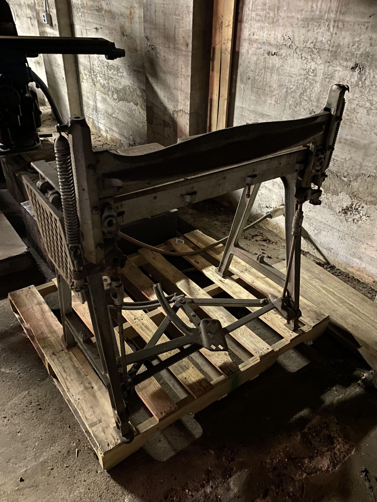 Peck Stow & Wilson 32" Press Brake