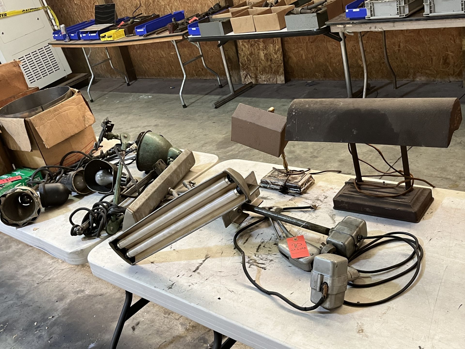 Assorted Vintage Machine & Table Lights