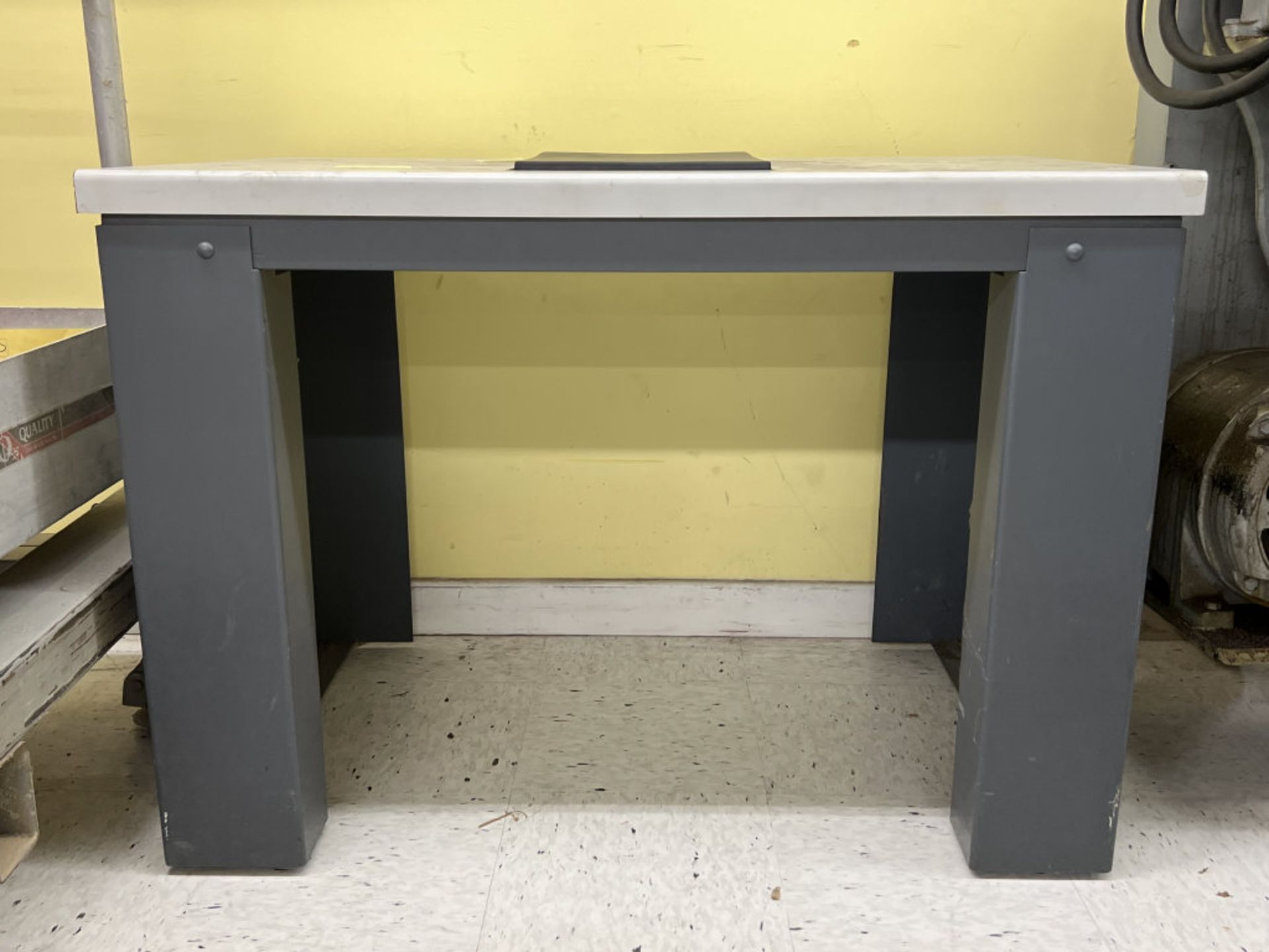 Scale Isolation Table - Image 3 of 3