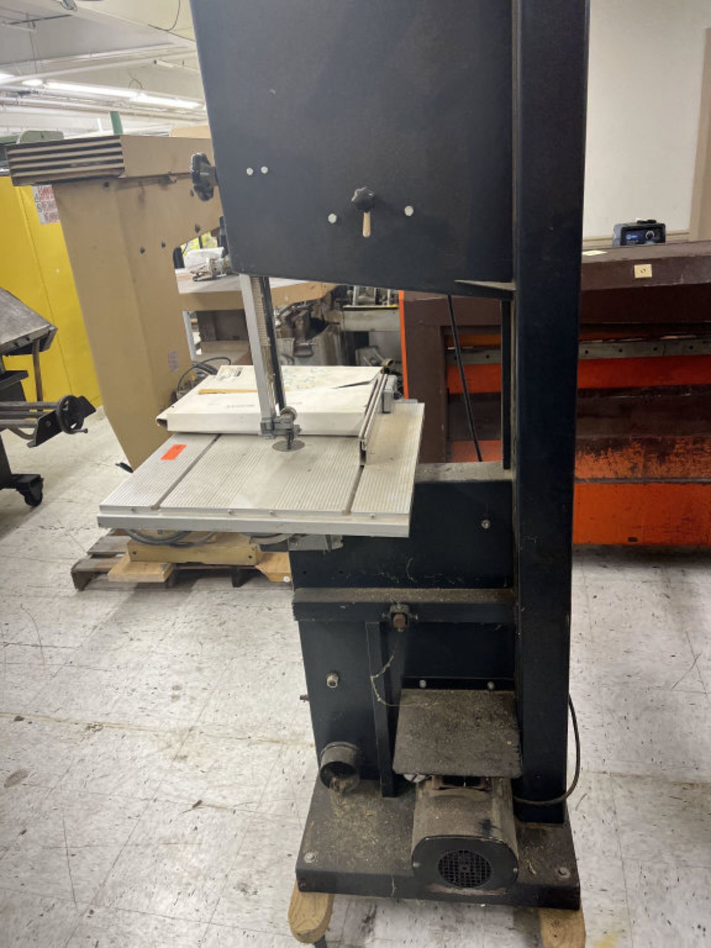 Sears/Craftsman 18" 4-Speed Band Saw - Image 2 of 5