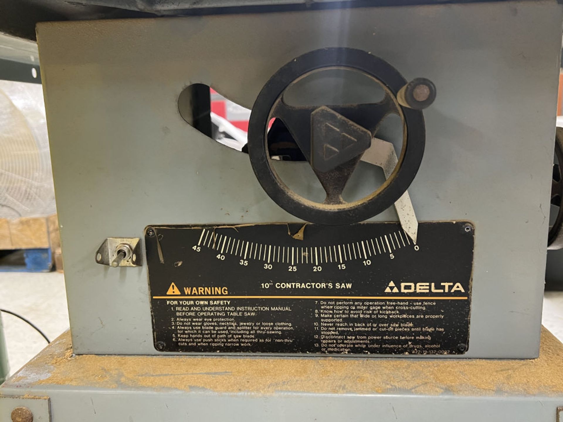 Delta 10" Contractor Saw - Image 2 of 4