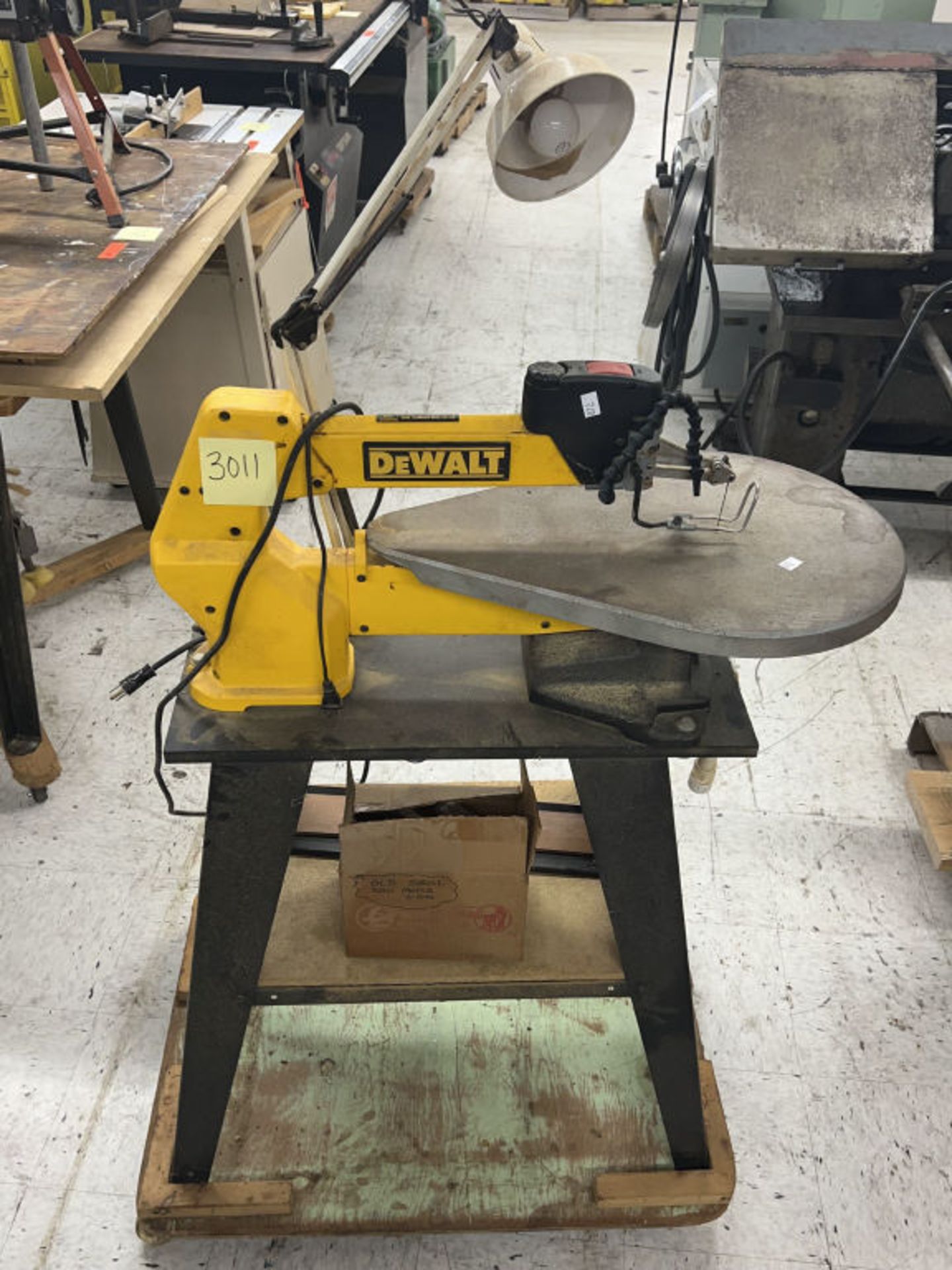 Dewalt 20" Scroll Saw