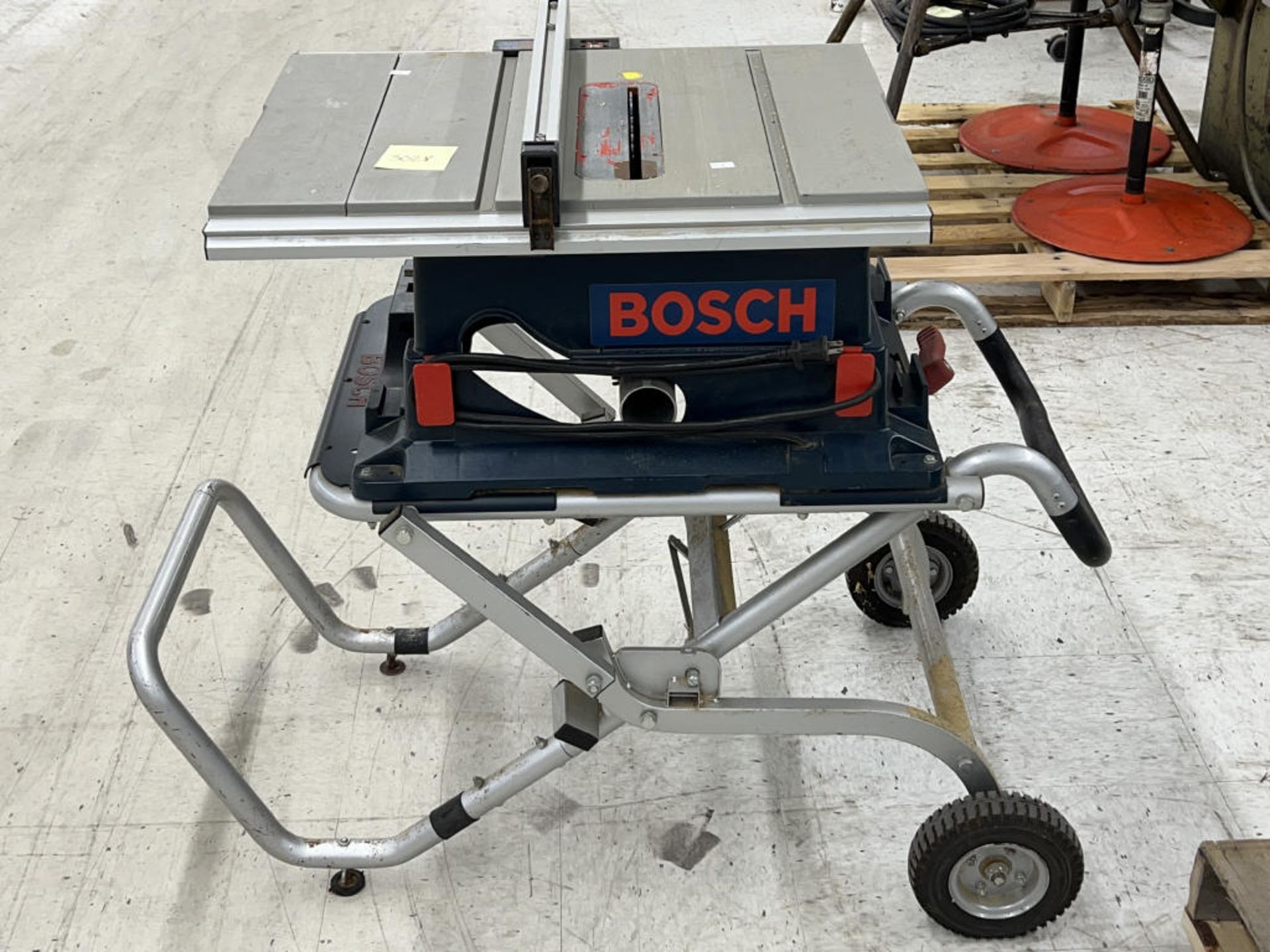Bosch 4000 10" Table Saw - Image 3 of 3