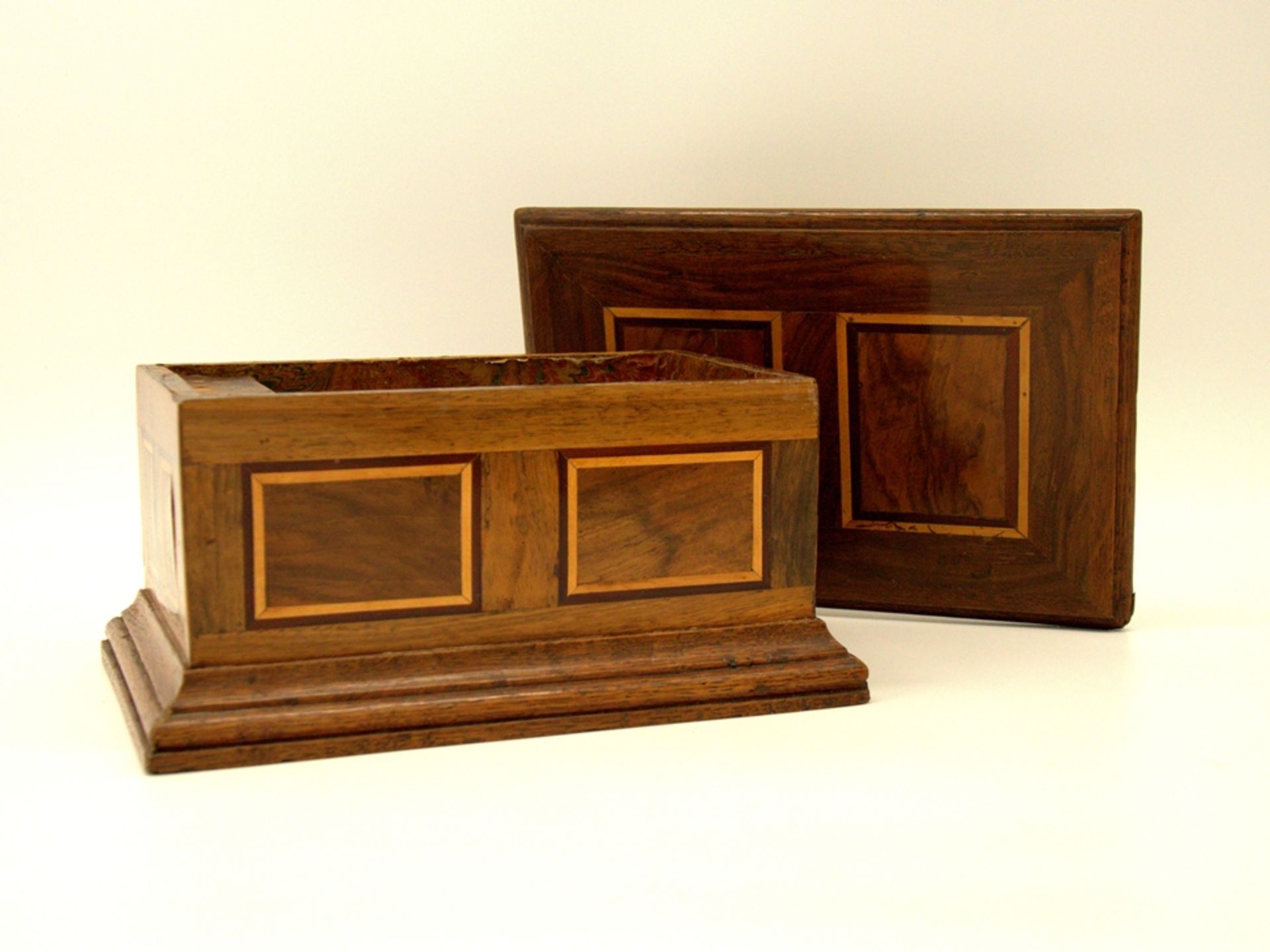 A Biedermeier chest (model chest), veneered & inlaid with side compartment, circa 1840. - Image 6 of 6