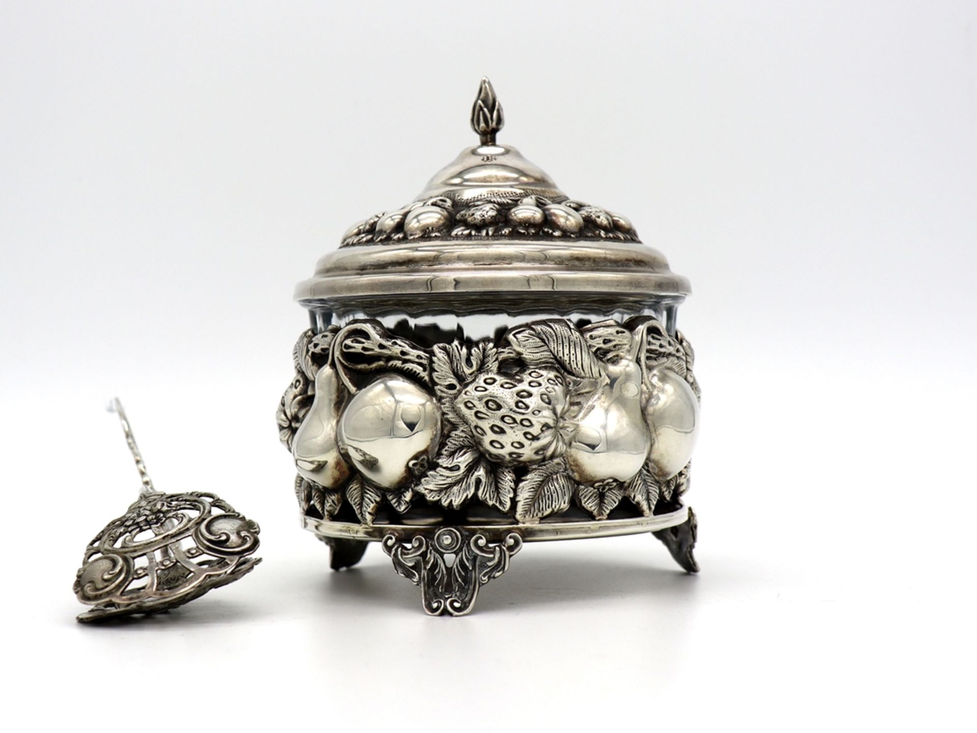 Sugar bowl in fruit decor, sterling silver with glass insert + pastry tongs - Image 2 of 11