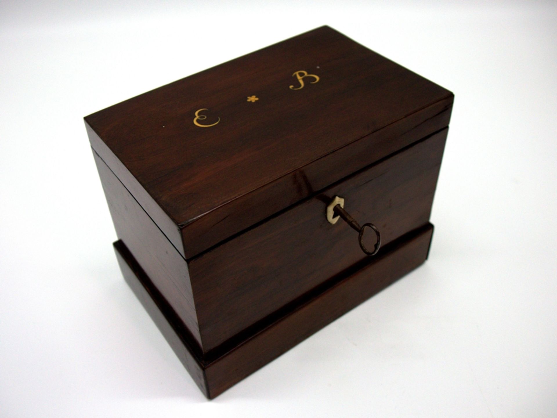 Elegant Biedermeier box, walnut veneer, with secret compartment, c. 1820 - Image 10 of 11