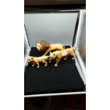 Rare set lion Family Facing Left Lion lioness and lion cub good condition.