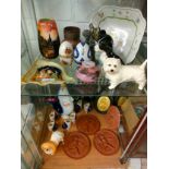 2 shelfs of collectables includes fish decanter set etc.