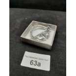 London silver hall marked silver Scottish plaid brooch makers DR .