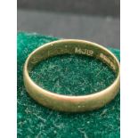 9ct gold wedding band .