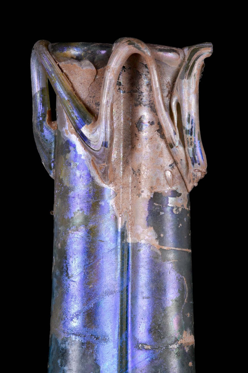 A ROMAN GLASS BALSAMARIUM - Image 3 of 7