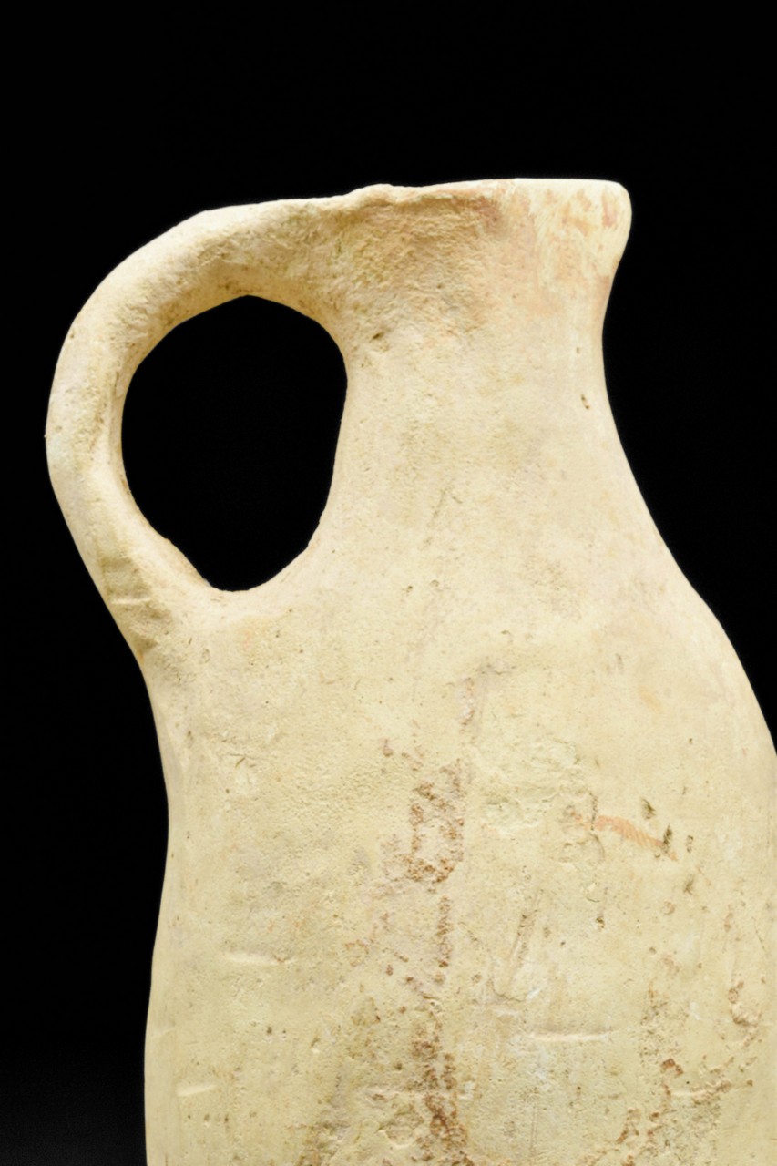 A CANAANITE POTTERY JUGLET - Image 4 of 5